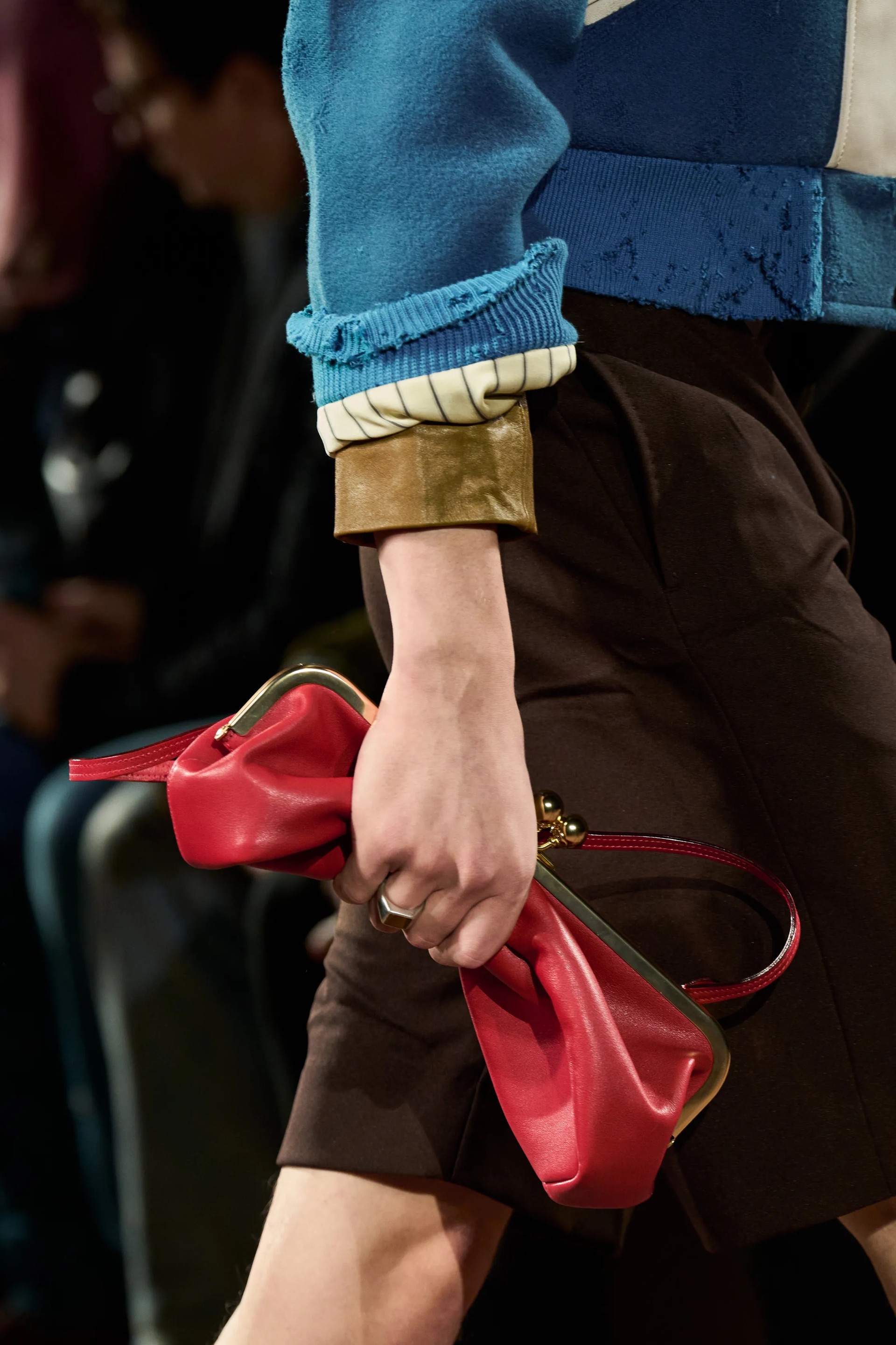 Hinh anh Coach Fall/Winter 2026: Thế nào là tinh thần nổi loạn của “dân chơi” nước Mỹ? 17