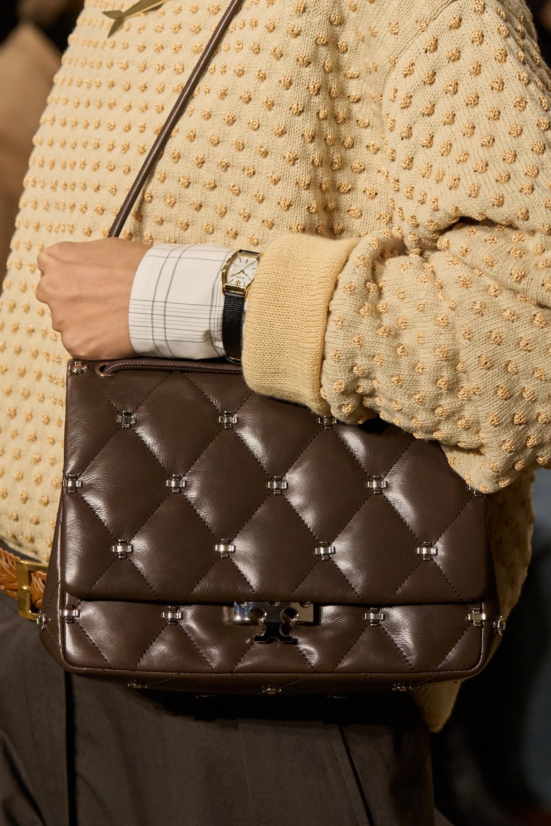 Hinh anh Tory Burch Fall/ Winter 2026: Bàn về sự trường tồn 6