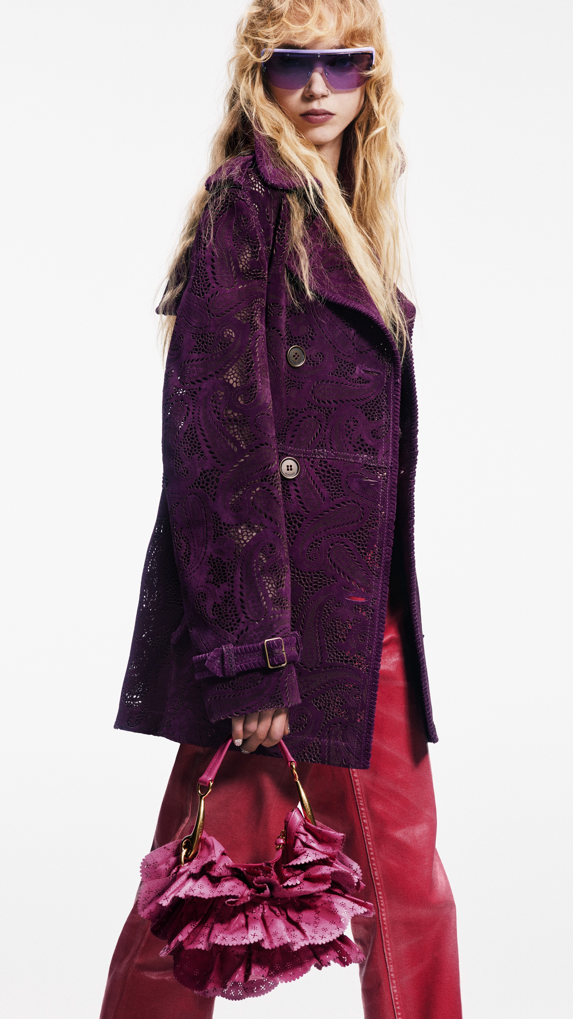 Hinh anh Burberry Unveils Its Summer 2026: Nhịp điệu Daniel Lee 13