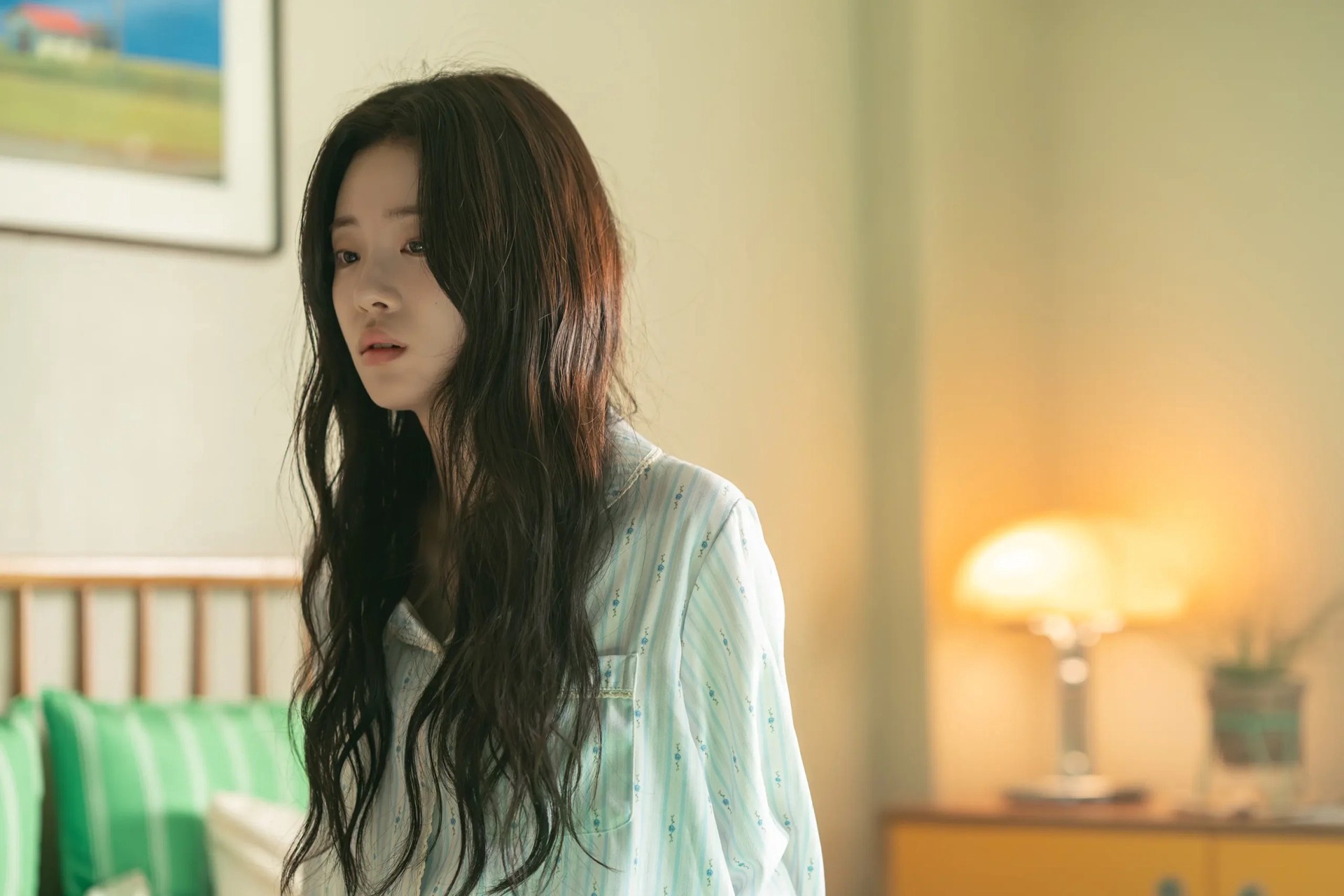 Hinh anh "Đêm nay dẫu tình yêu này biến mất khỏi thế gian": Khi ký ức phai nhòa, cảm xúc vẫn ở lại 3