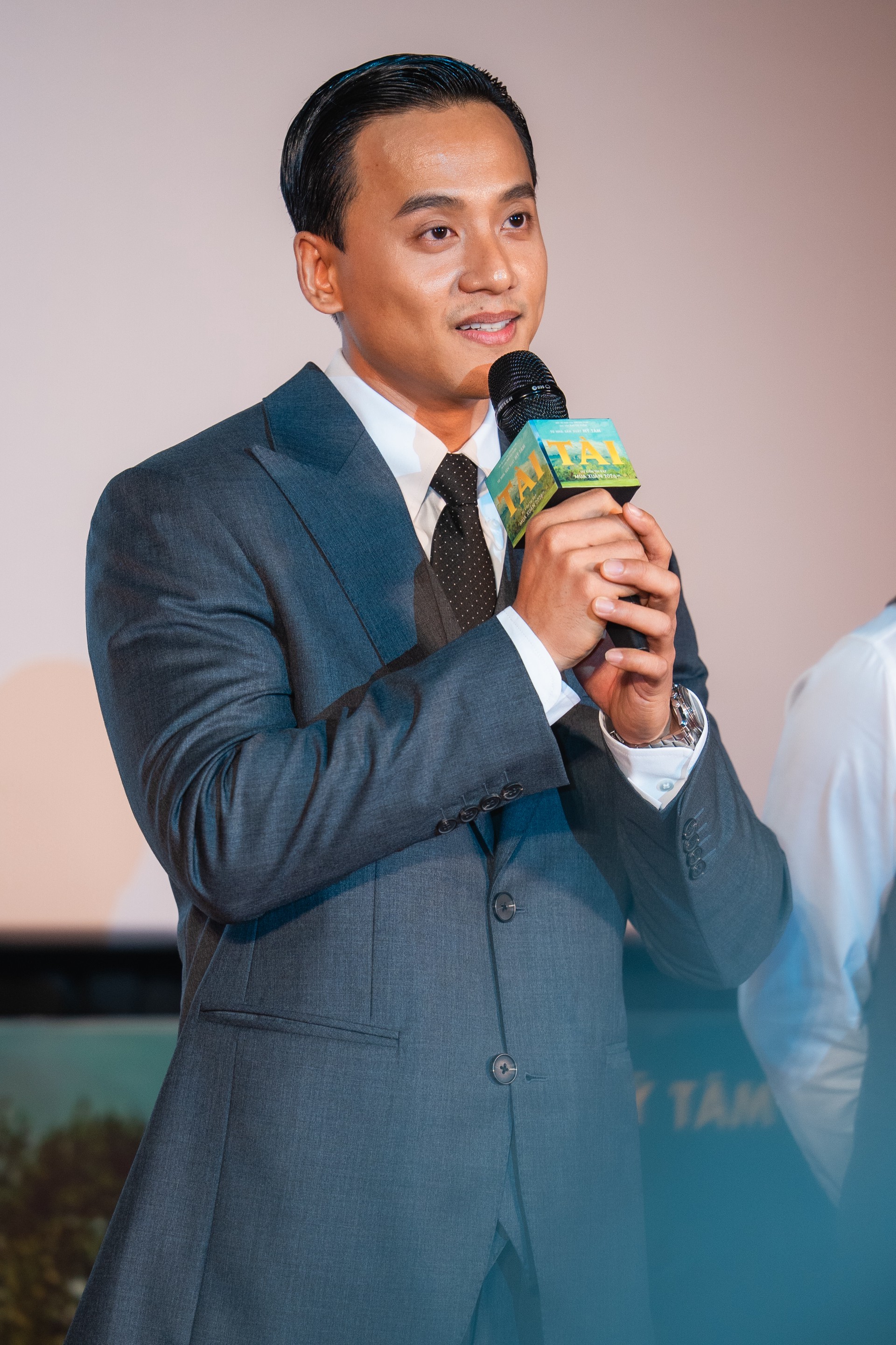 Hinh anh Mỹ Tâm và Mai Tài Phến tiếp tục bắt tay nhau trong phim TÀI 8