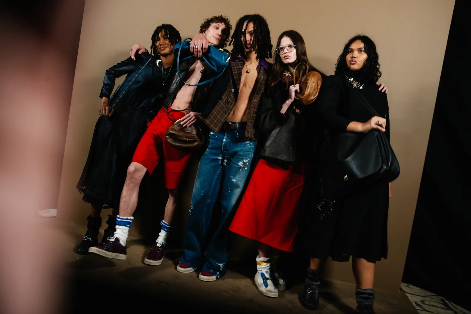 Hinh anh Coach Fall/Winter 2026: Thế nào là tinh thần nổi loạn của “dân chơi” nước Mỹ? 27