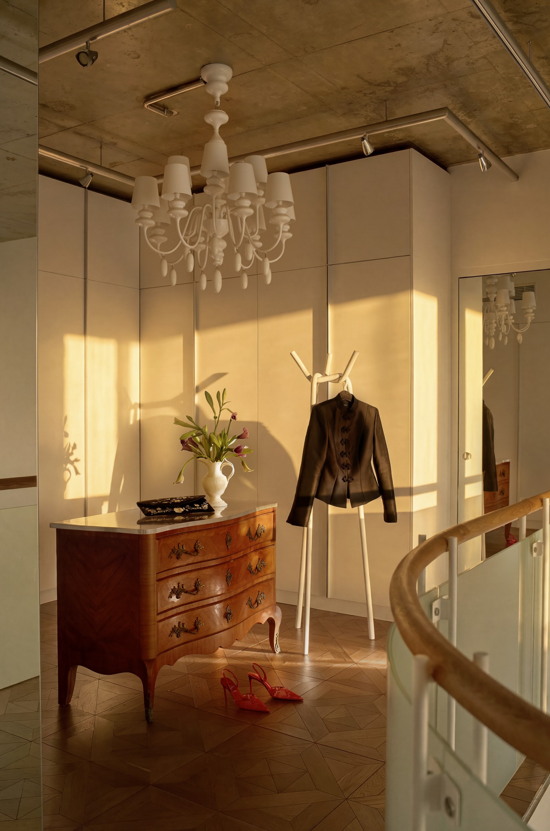 Hinh anh MC Maison: Yêu, và sự trưởng thành của một không gian "Trendy" 8