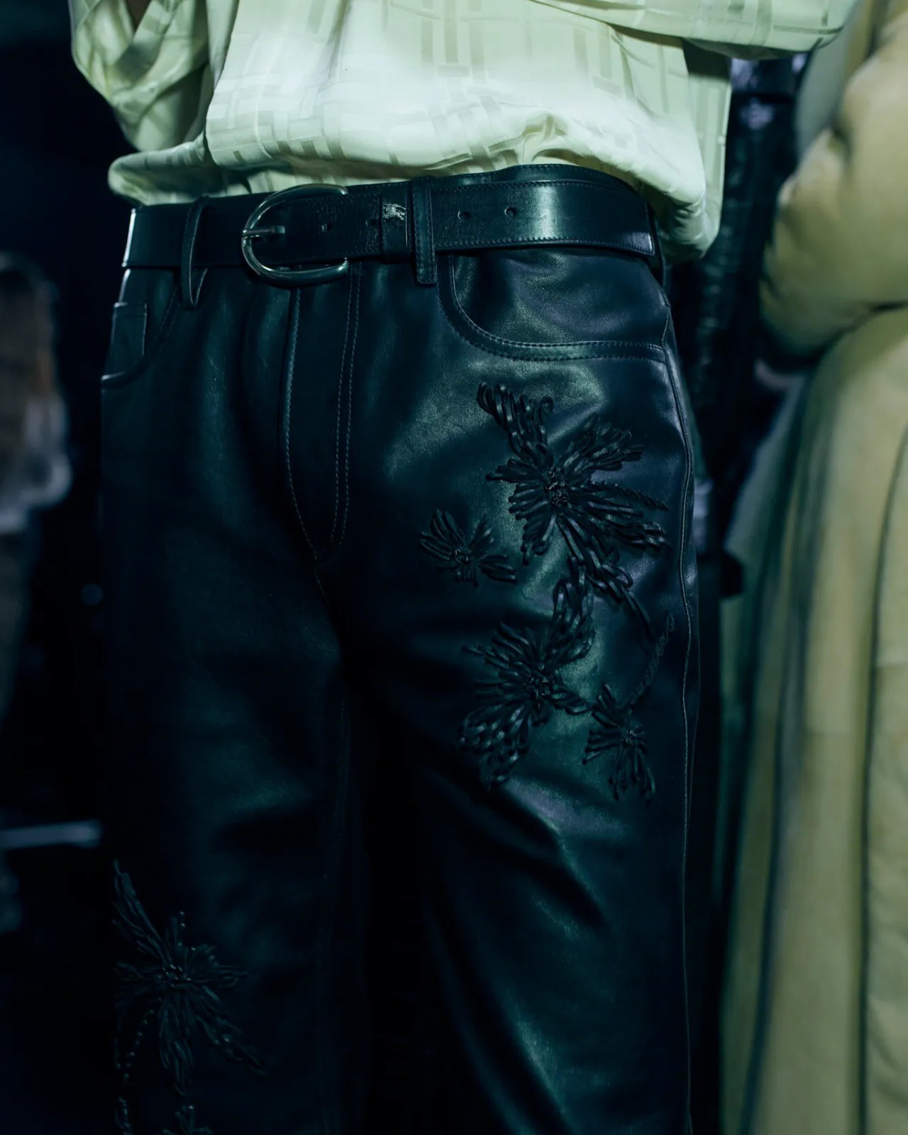 Hinh anh Burberry Thu 2026: Daniel Lee tái định vị di sản trench coat tại London Fashion Week 30