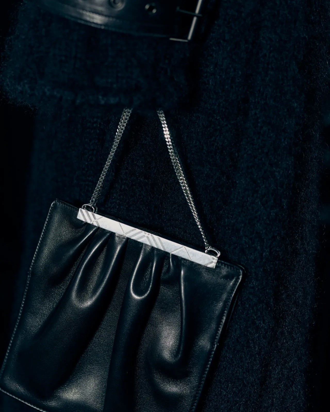 Hinh anh Burberry Thu 2026: Daniel Lee tái định vị di sản trench coat tại London Fashion Week 28