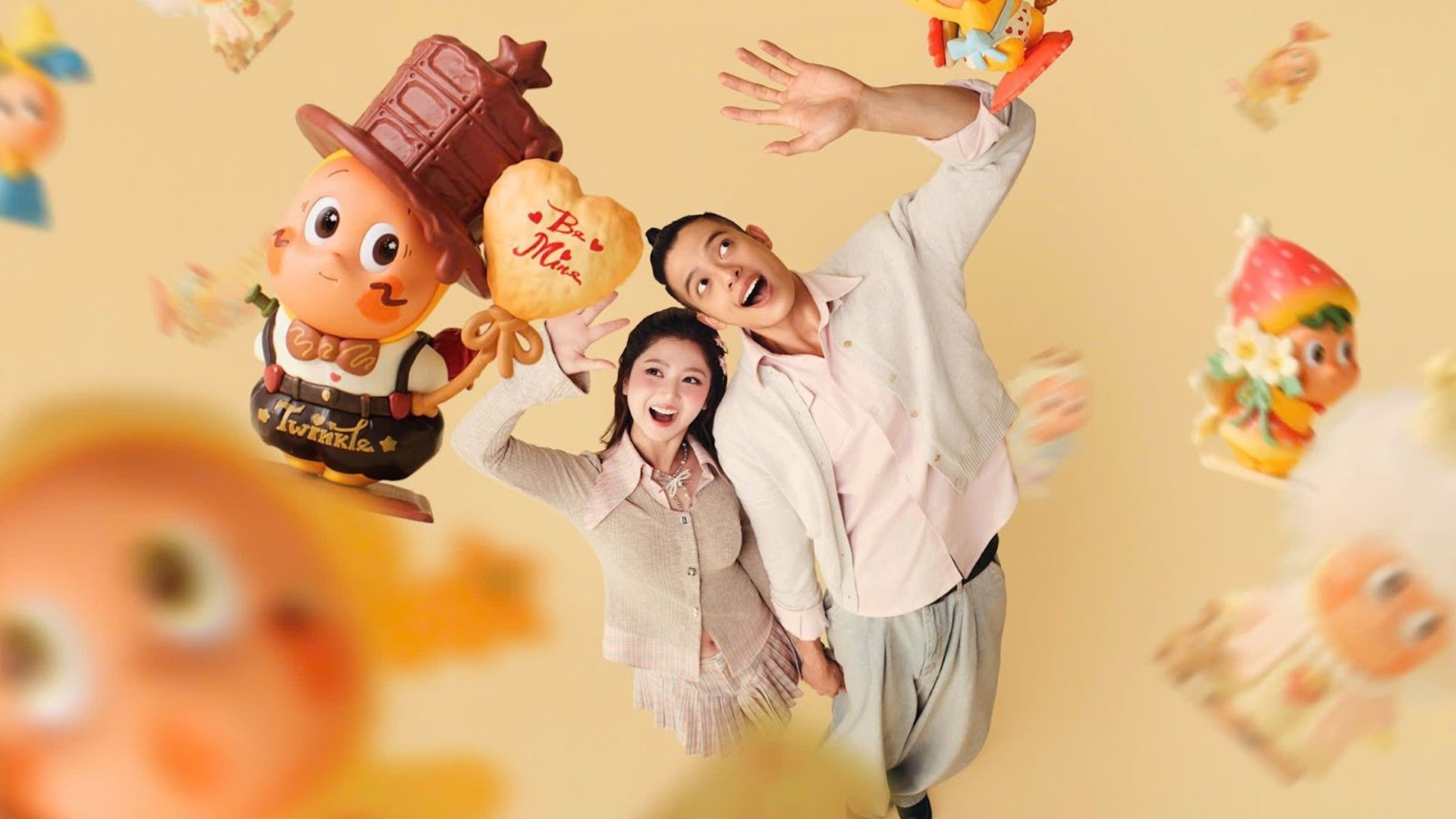 POP MART kể chuyện Valentine qua ‘Love is a blind box’ cùng Hà My và Trí Phan