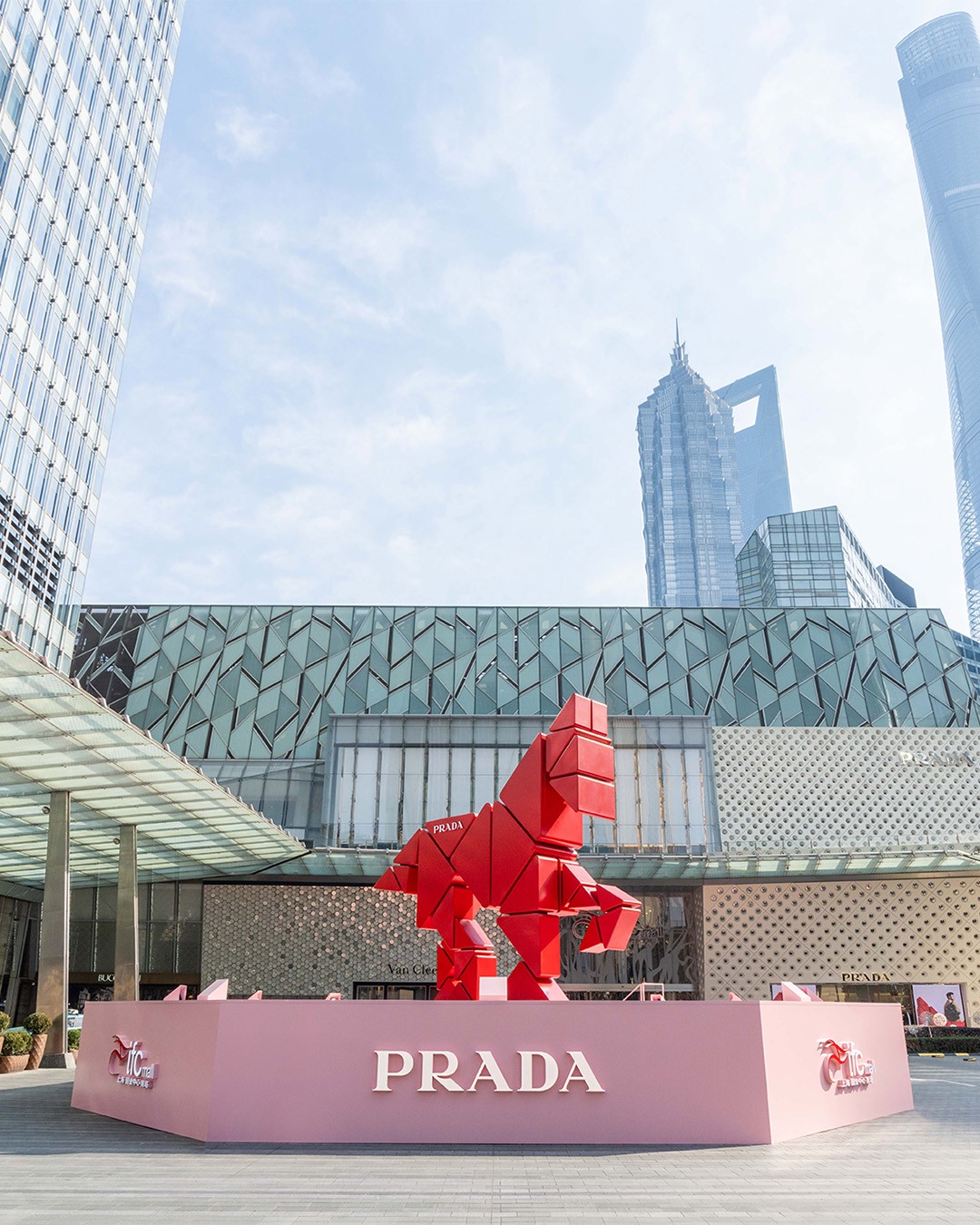 Hinh anh Có Tết 2026: 8 chiến dịch đón Tết Ta của các thương hiệu xa xỉ 6