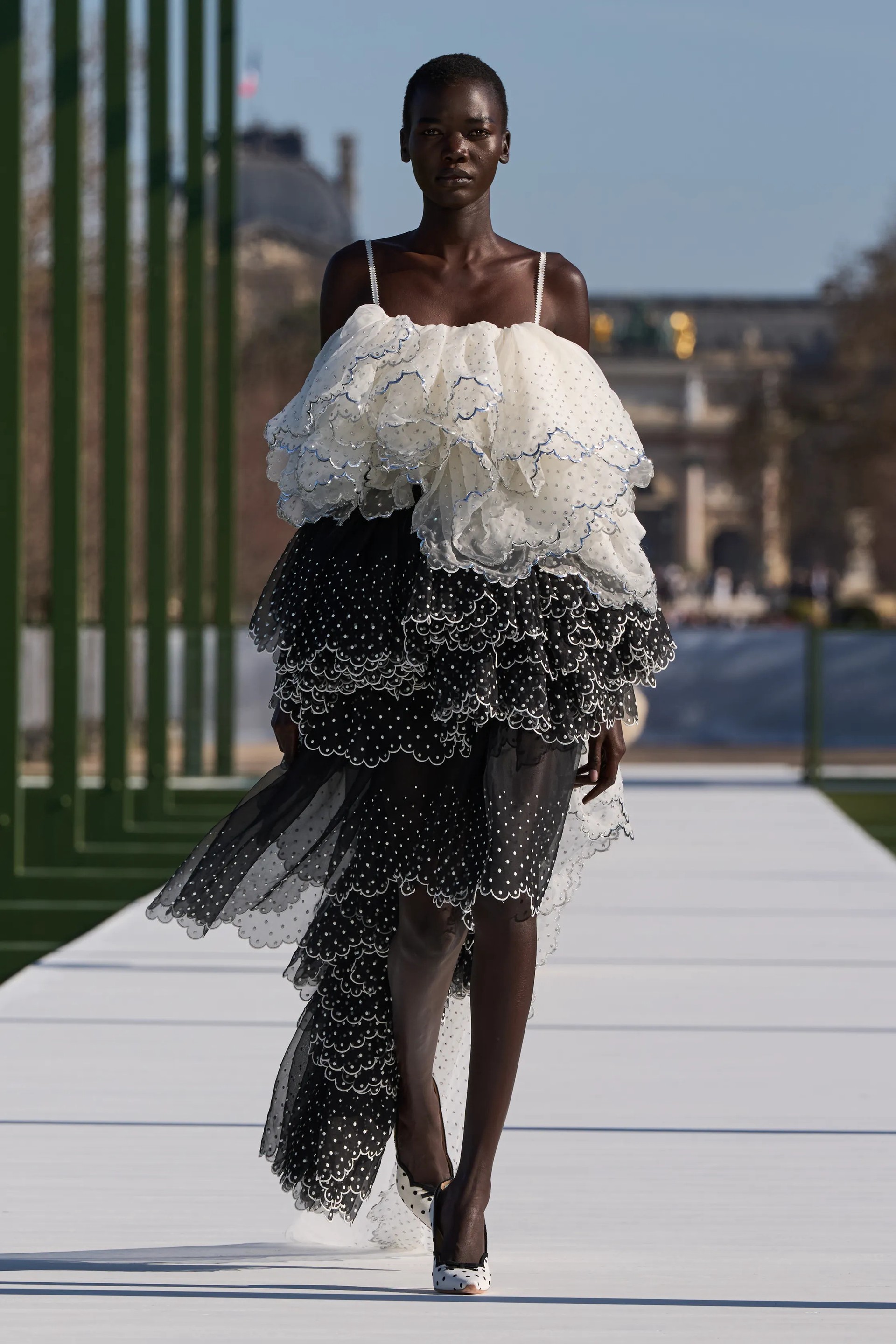 Hinh anh Junon và Venus 1949: Viên ngọc quý của Dior trong nỗi ám ảnh của Jonathan Anderson 17