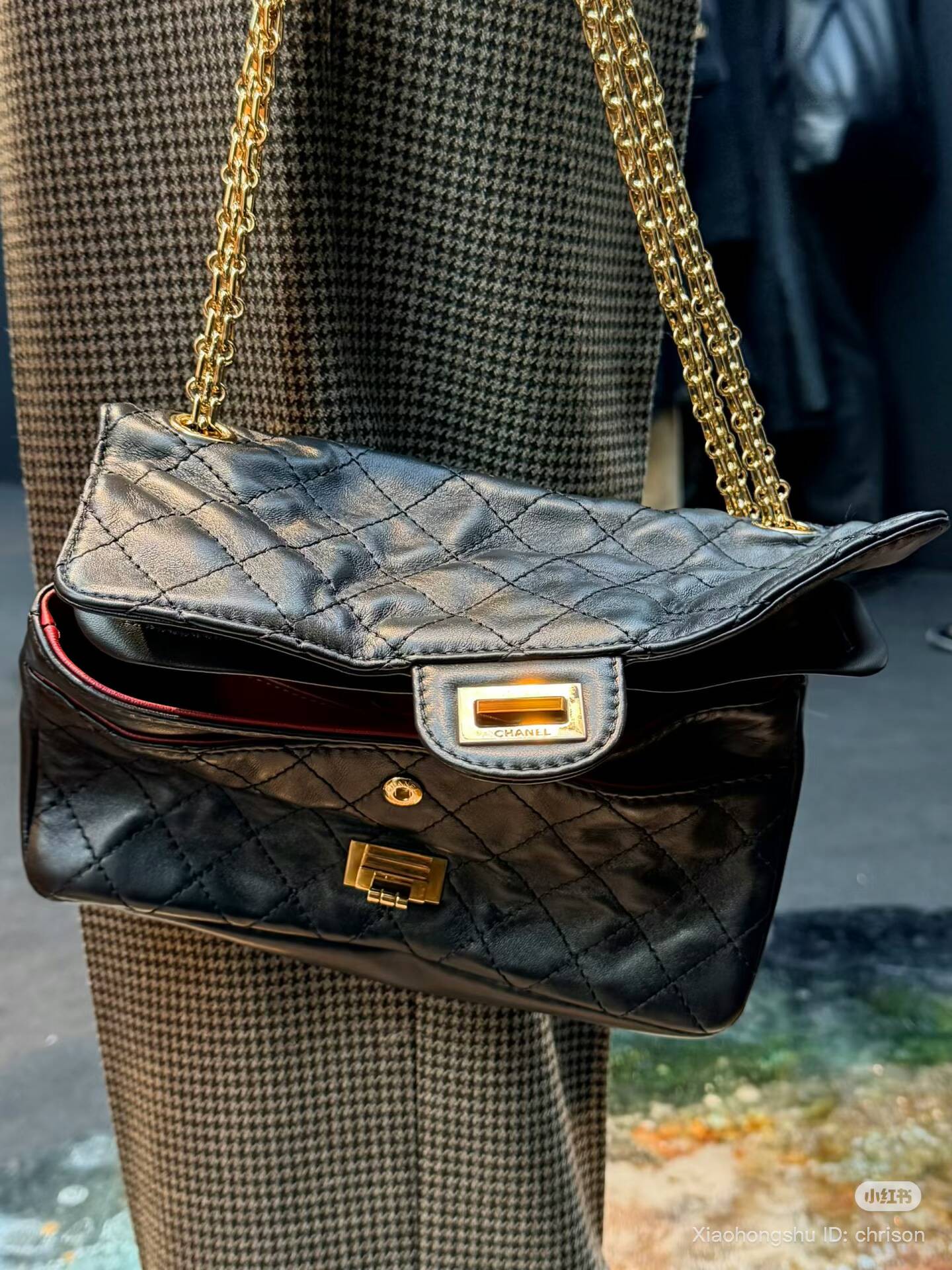 Hinh anh Chiếc túi 2.55 qua nhãn quan của Matthieu Blazy 9