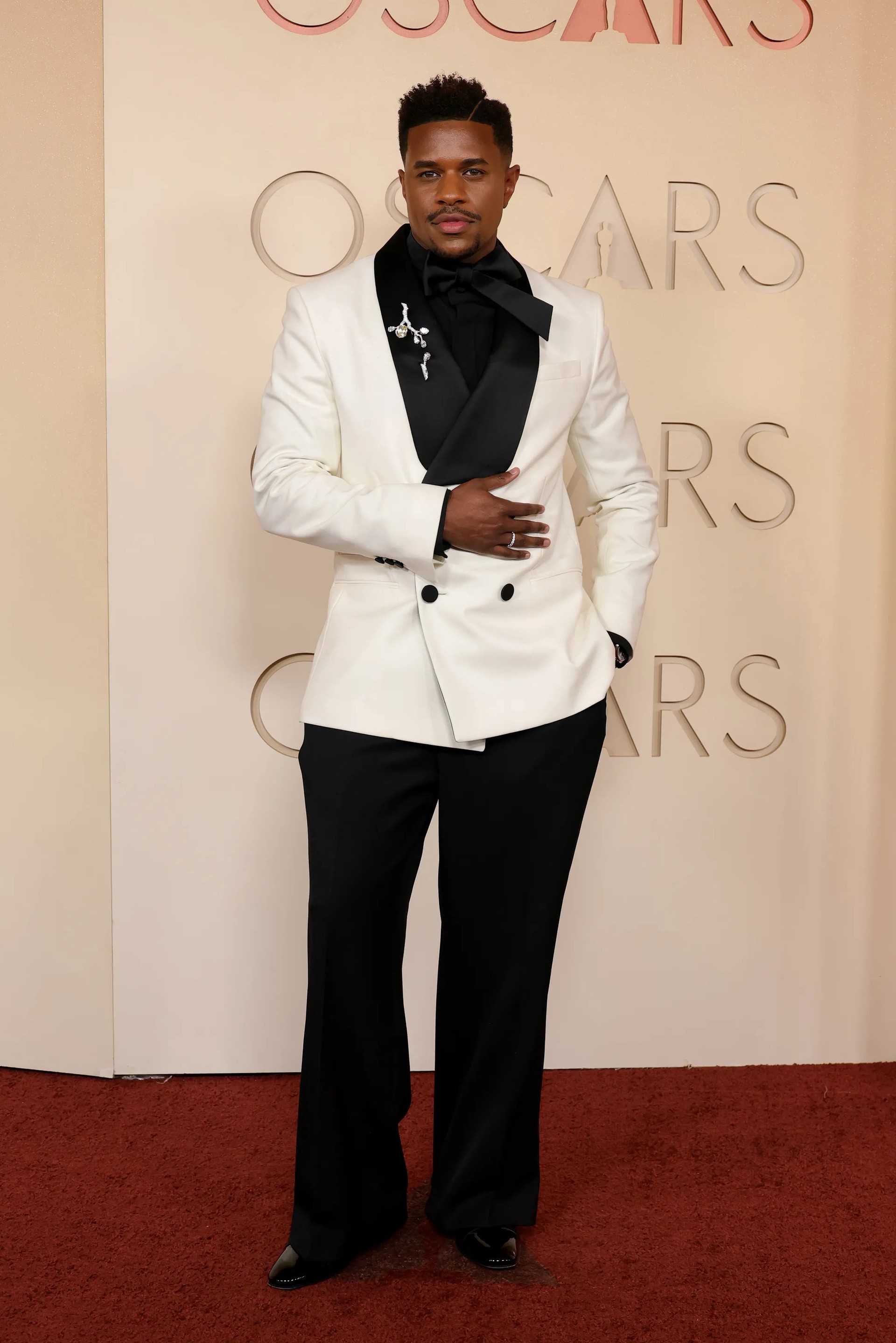 Hinh anh Oscar 2026: Lãnh địa của CHANEL, Dior và các tài tử cũng “lên đồ” ấn tượng 36