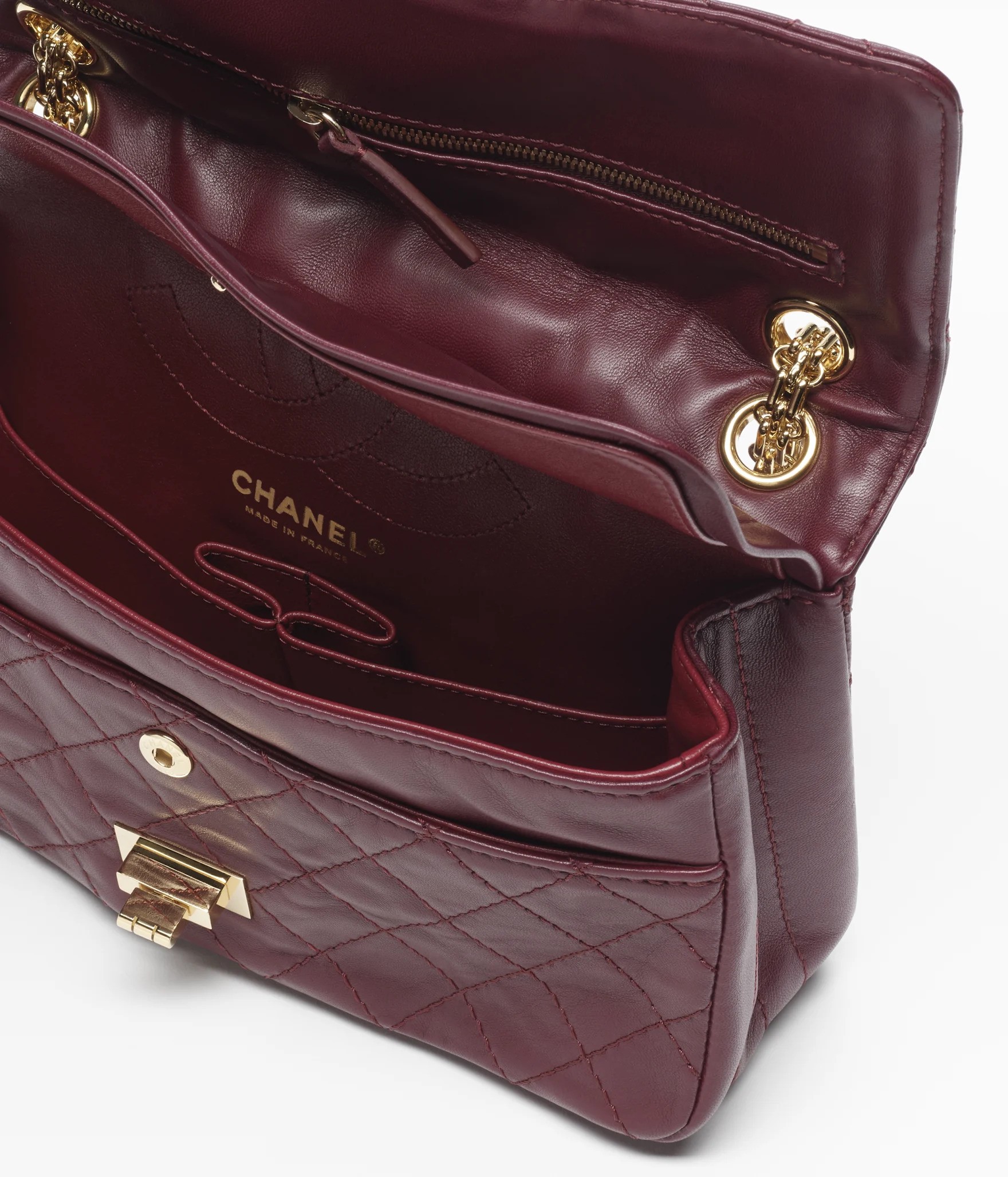 Hinh anh Chiếc túi 2.55 qua nhãn quan của Matthieu Blazy 6