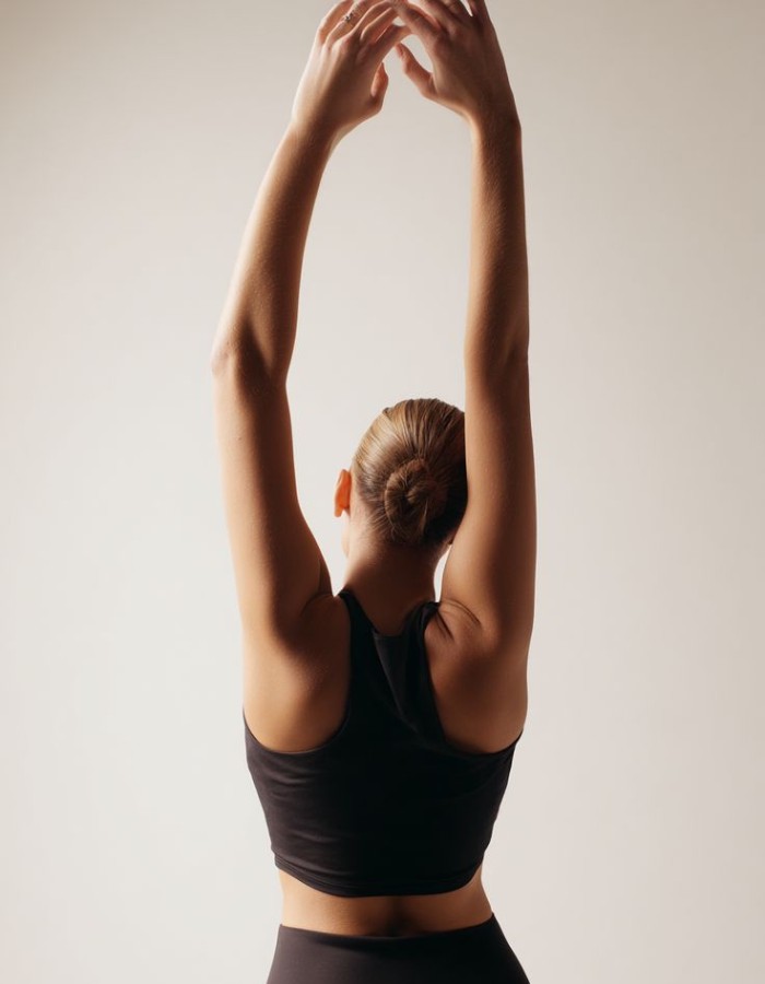 Hinh anh 5 bài tập với ghế giúp kích hoạt cơ bụng, bảo vệ lưng tối đa 6