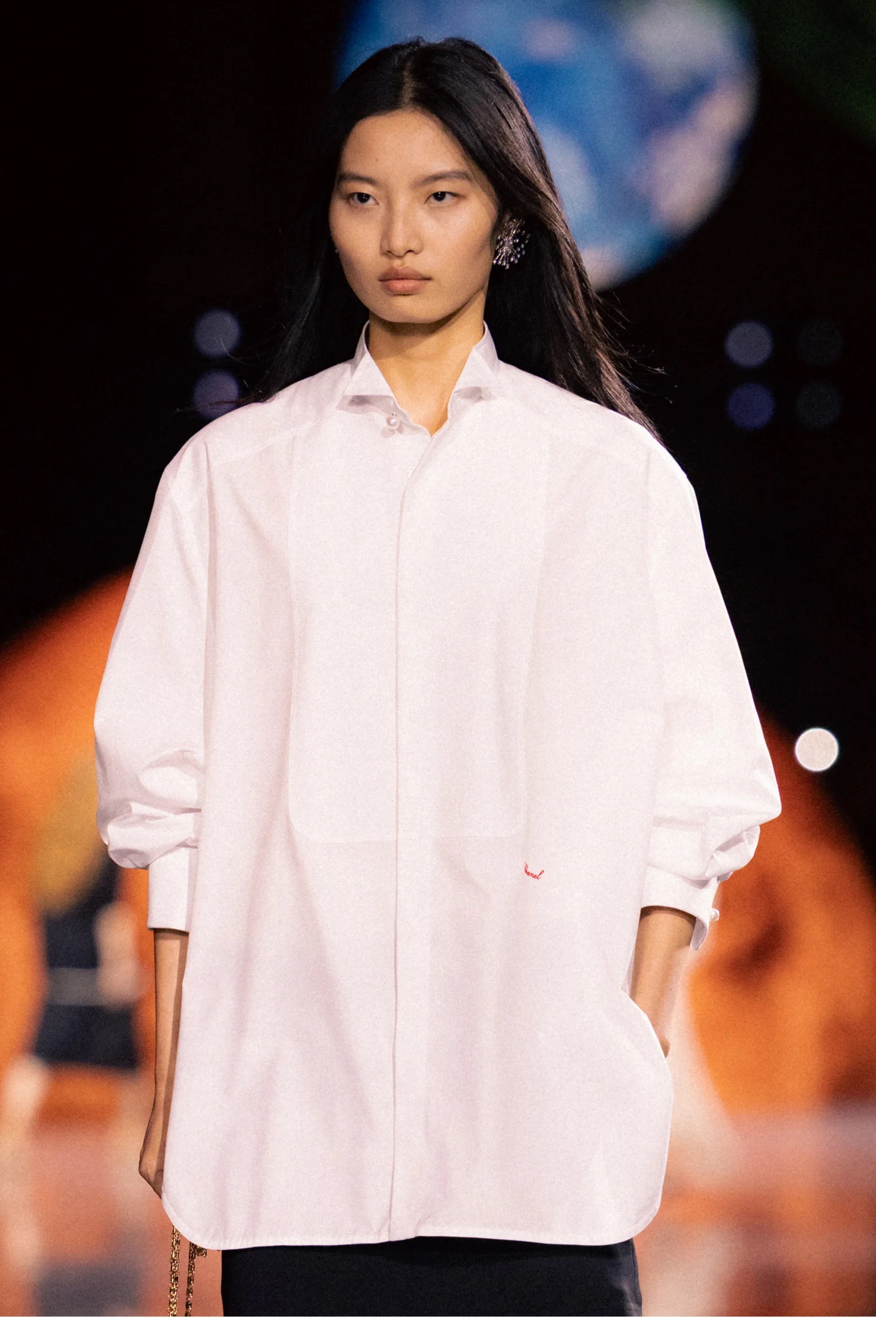 Hinh anh Chiếc áo sơ mi Boy Capel và câu chuyện tình phía sau Chanel RTW SS26 18