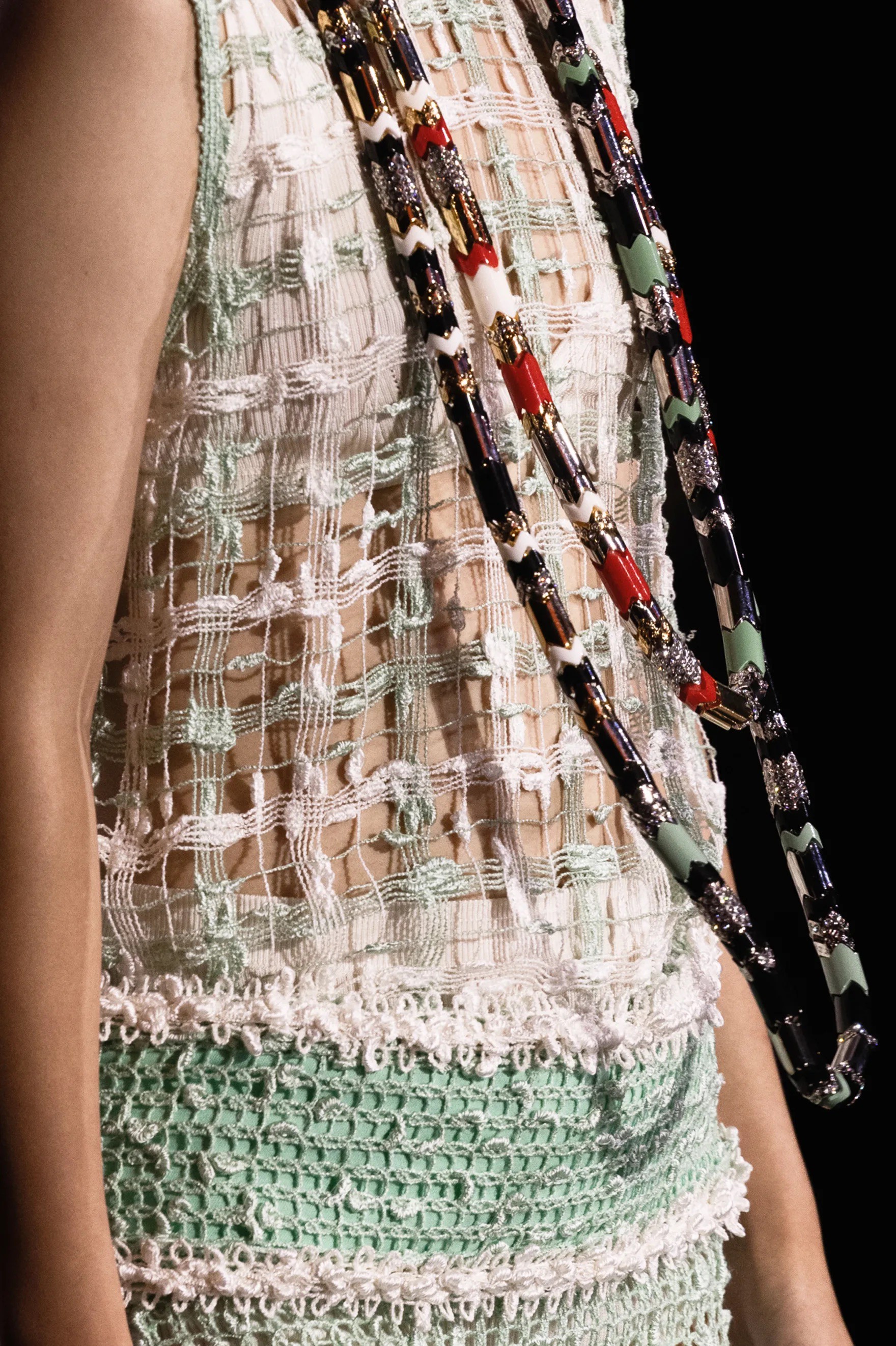 Hinh anh Chiếc áo sơ mi Boy Capel và câu chuyện tình phía sau Chanel RTW SS26 21