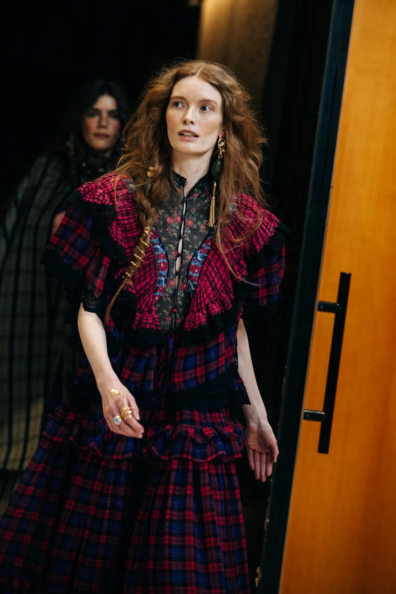 Hinh anh Đâu là những xu hướng làm đẹp được "săn đón" tại Paris Fashion Week 2026?  21