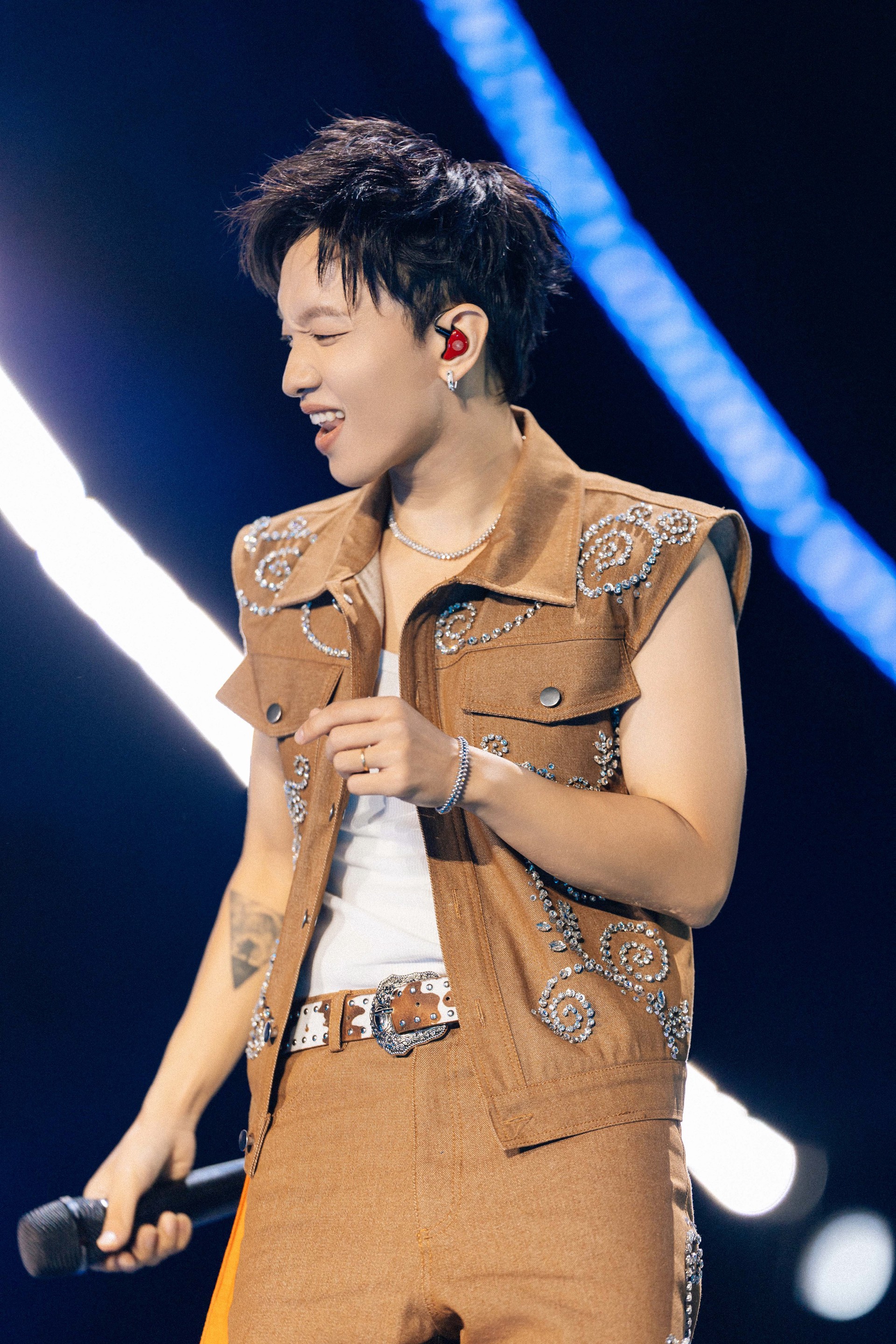 Hinh anh Xoay Tròn Concert: Đêm nhạc của những bản tình ca và tinh hoa chế tác Cartier 5