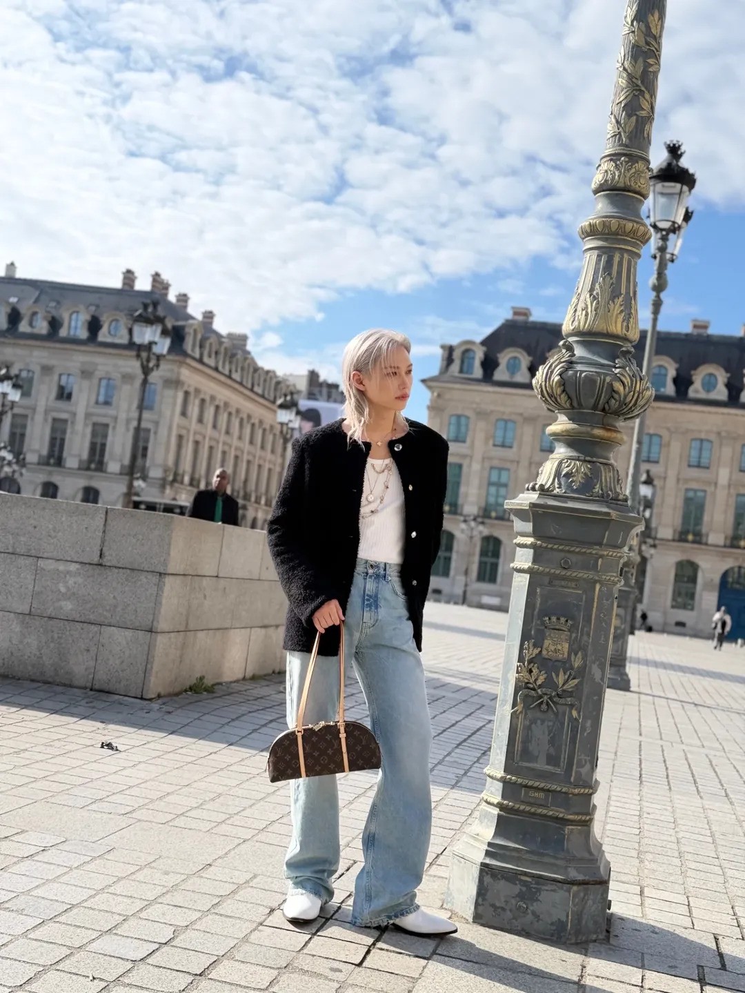 Hinh anh 3 nam thần tượng với phong cách nổi bật tại Paris Fashion Week 2026 6