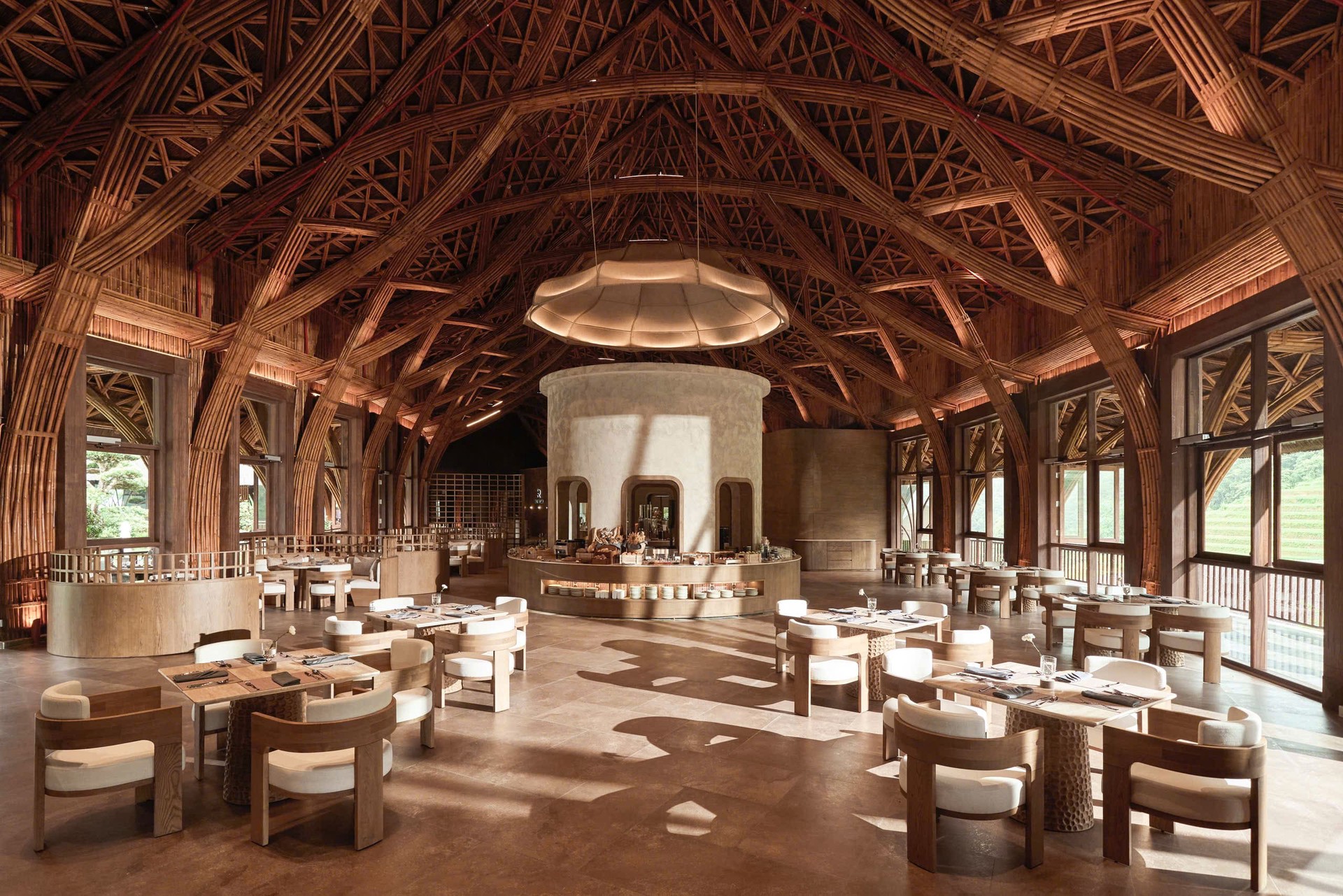 Hinh anh Chữa lành và chăm sóc là giá trị phổ quát, nhưng để duy trì nó như một sự nghiệp lãnh đạo, phụ nữ cần nhiều hơn là sự thấu cảm; họ cần một hệ sinh thái hỗ trợ (Bà Angie Tourani) 5