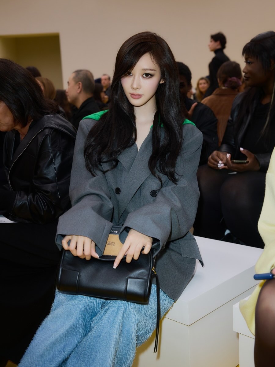 Hinh anh Business Core: Cảm hứng được các sao nữ Hàn lăng xê tại tuần lễ thời trang 5