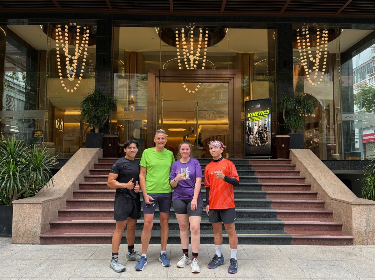 Hinh anh Chúng tôi muốn tạo ra một không gian nơi sự kết nối giữa người với người không chỉ dừng lại ở việc tập luyện, mà còn là sự đồng cảm và trách nhiệm với xã hội.” - Ông Benny, đồng sáng lập kiêm Giám đốc Thương hiệu của KiN Hotel Group chia sẻ. 4