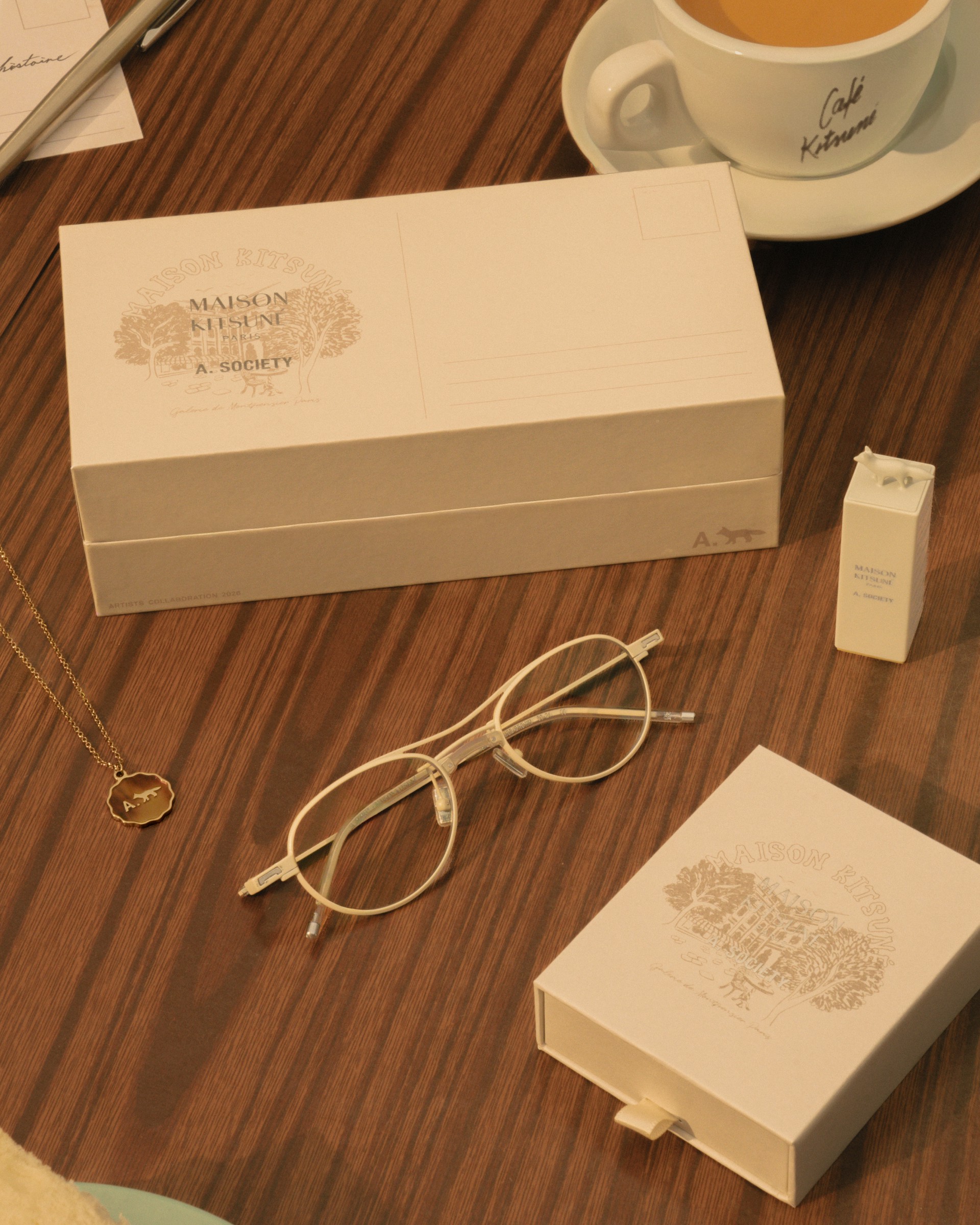 Hinh anh Maison Kitsuné bắt tay A.SOCIETY ra mắt bộ sưu tập kính mắt giới hạn 6