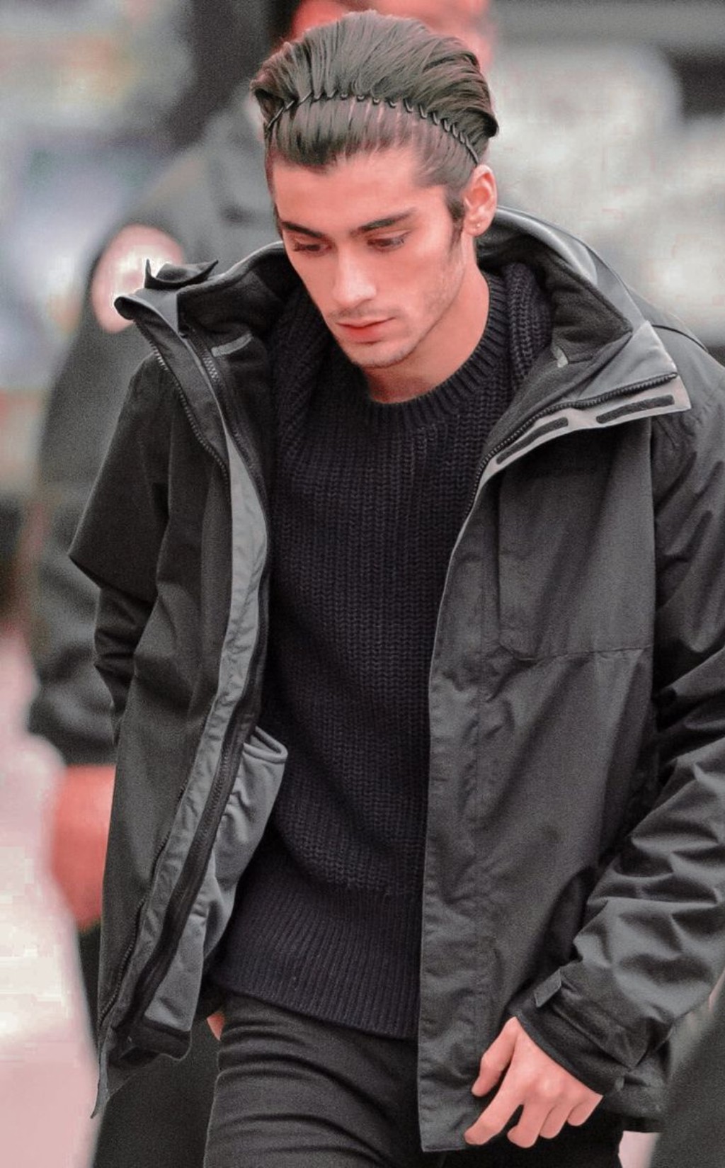 Hinh anh Miu Miu hồi sinh xu hướng băng đô Y2K hậu Paris Fashion Week 2026 4