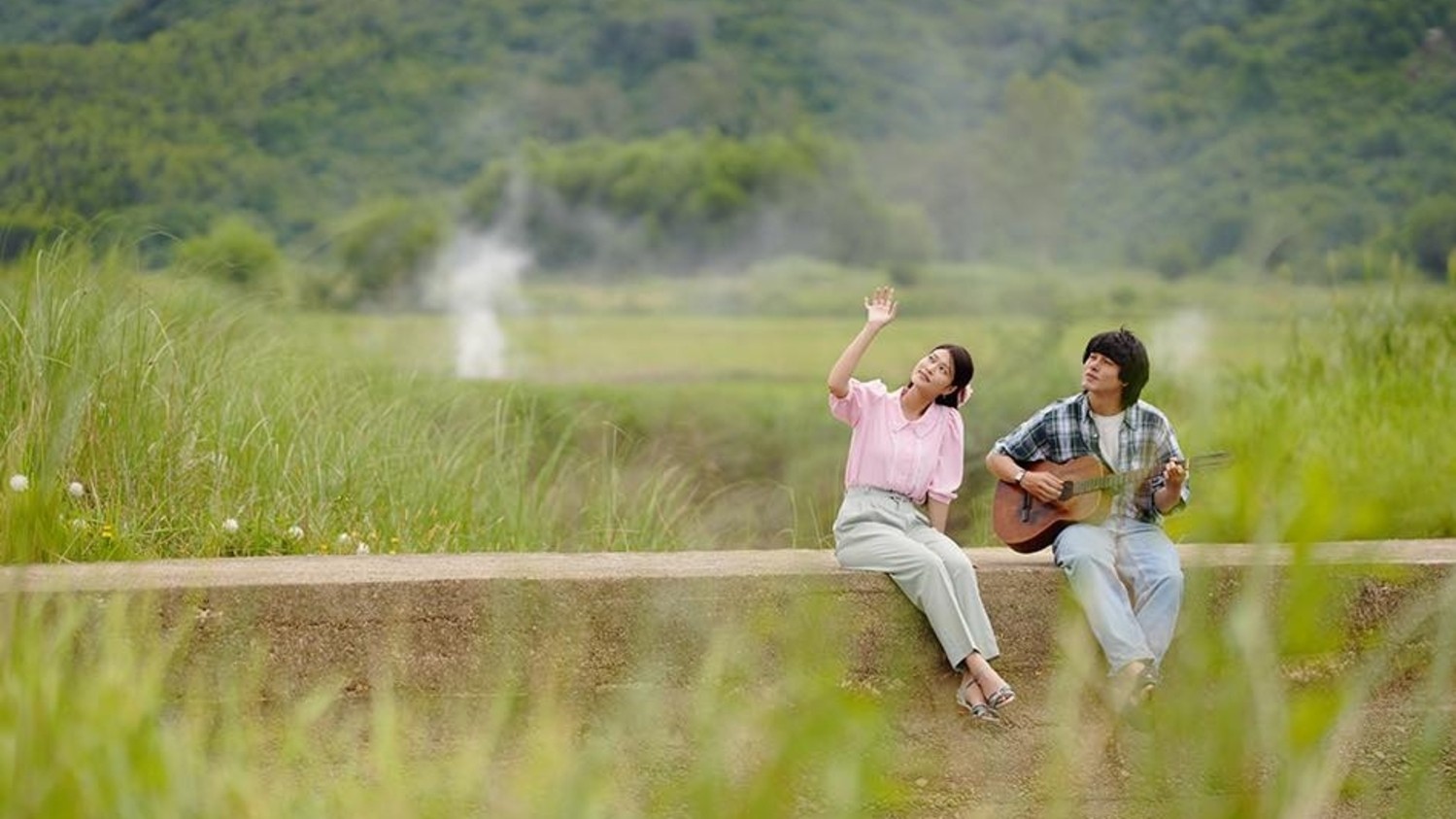 Hinh anh ‘Hẹn em ngày nhật thực’ và sức hút của những cuốn phim thời đại cũ 1
