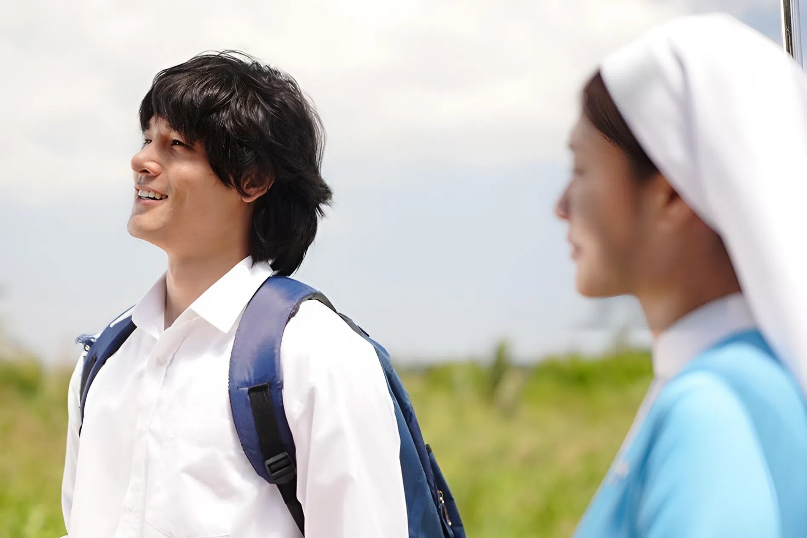 Hinh anh ‘Hẹn em ngày nhật thực’ và sức hút của những cuốn phim thời đại cũ 3