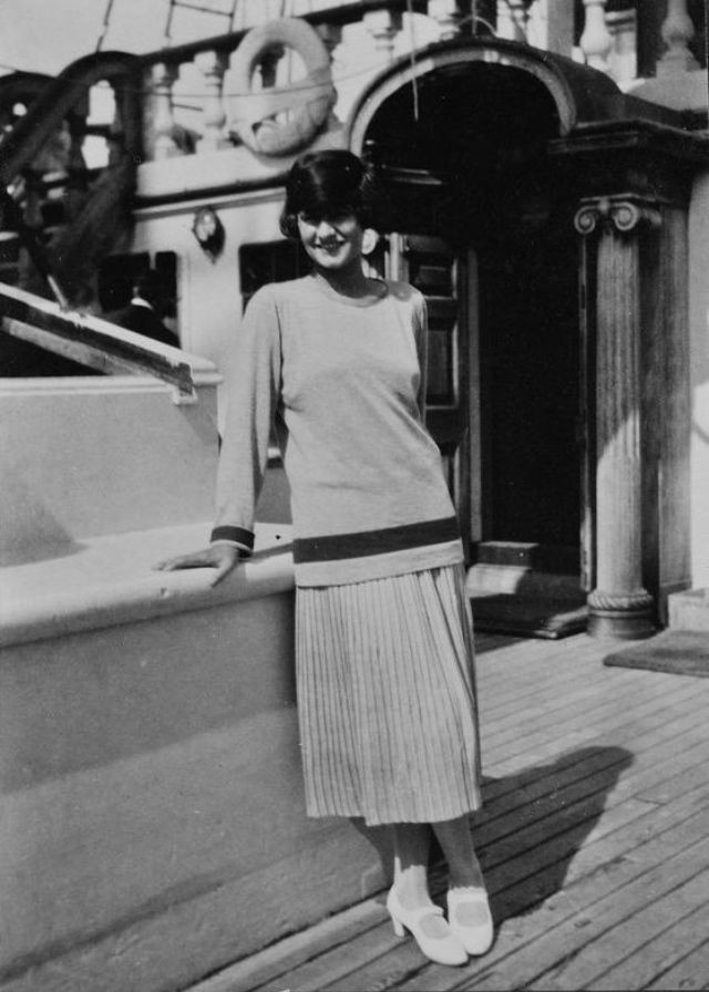 Hinh anh Biarritz đã trở thành một phần không thể thay thế trong lịch sử CHANEL. Chúng tôi rất hân hạnh khi Matthieu Blazy lựa chọn vùng đất thân thuộc này để gửi gắm tầm nhìn đầu tiên của anh cho bộ sưu tập Cruise. 3