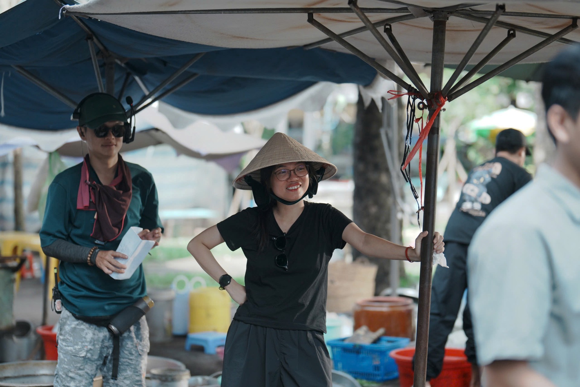 Hinh anh Không ít người định kiến và thực ra là nhiều trường hợp có thật cho thấy, đạo diễn làm truyền hình quá lâu năm khi chuyển sang điện ảnh, chất truyền hình vẫn còn trong phim. Từ trải nghiệm cá nhân, chị nghĩ sao về điều này? 9