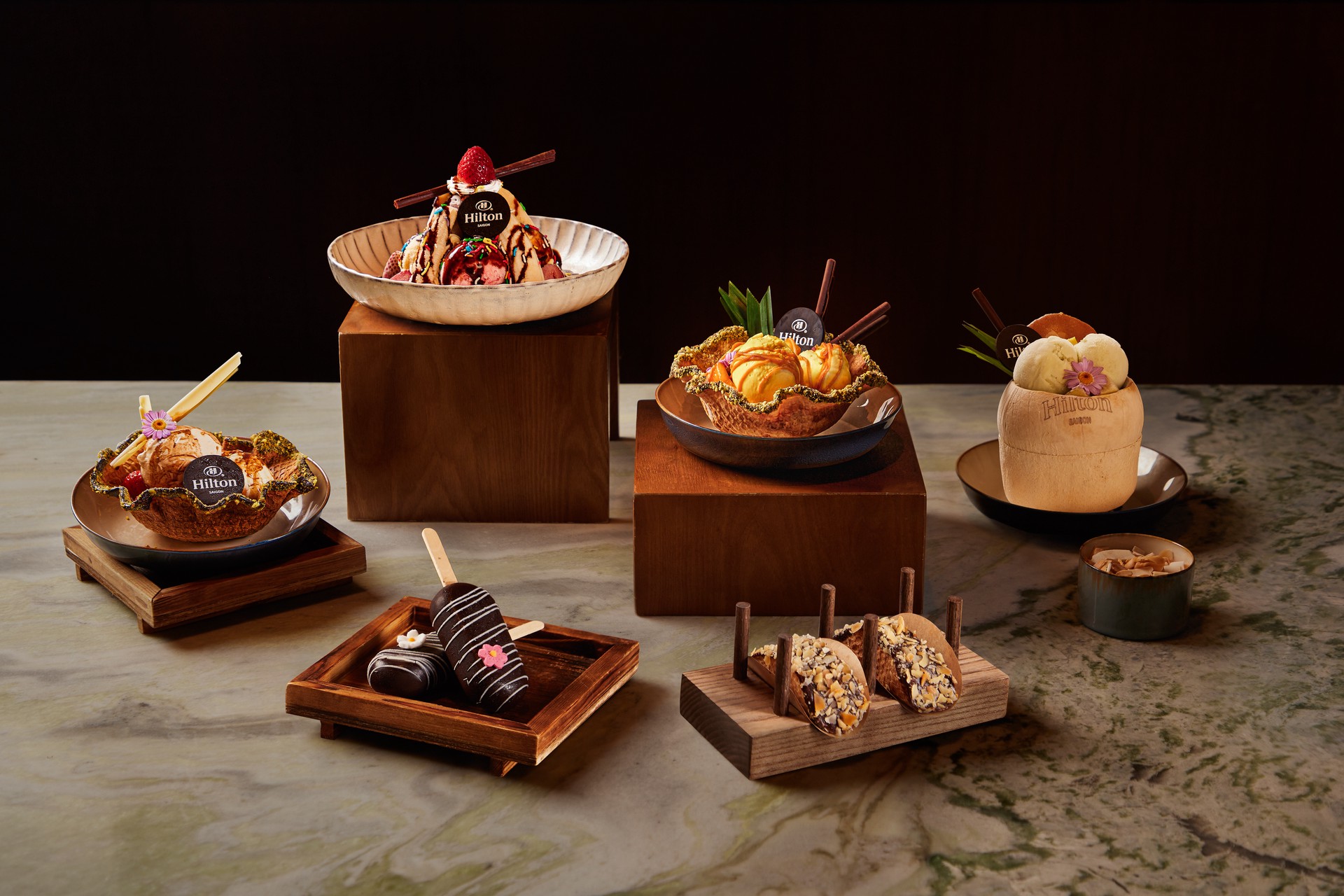 Hinh anh Sài Gòn tháng Tư: Chút vị hạ nồng nàn và những cuộc hẹn trên cao 2