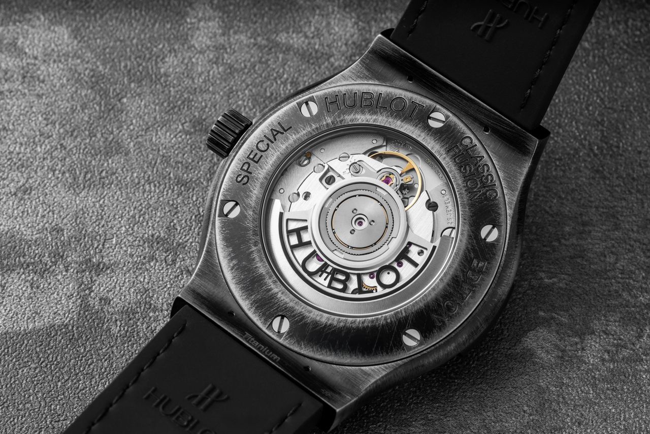 Hinh anh Hublot ra mắt Classic Fusion Titanium Retroverse phiên bản giới hạn hợp tác cùng The Hour Glass 5