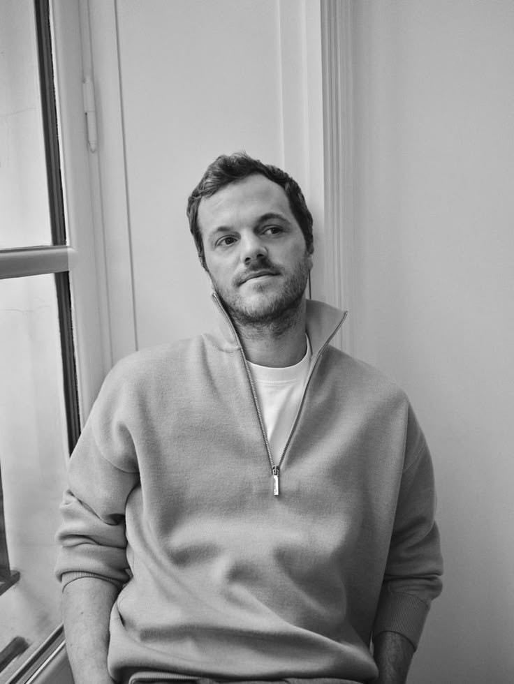 Hinh anh Biarritz đã trở thành một phần không thể thay thế trong lịch sử CHANEL. Chúng tôi rất hân hạnh khi Matthieu Blazy lựa chọn vùng đất thân thuộc này để gửi gắm tầm nhìn đầu tiên của anh cho bộ sưu tập Cruise. 6