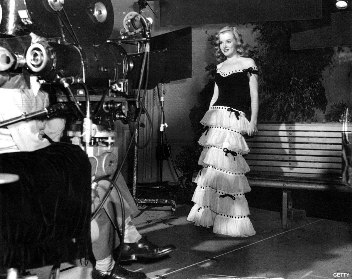 Hinh anh Marilyn Monroe và tình yêu với những đôi giày Ferragamo 2