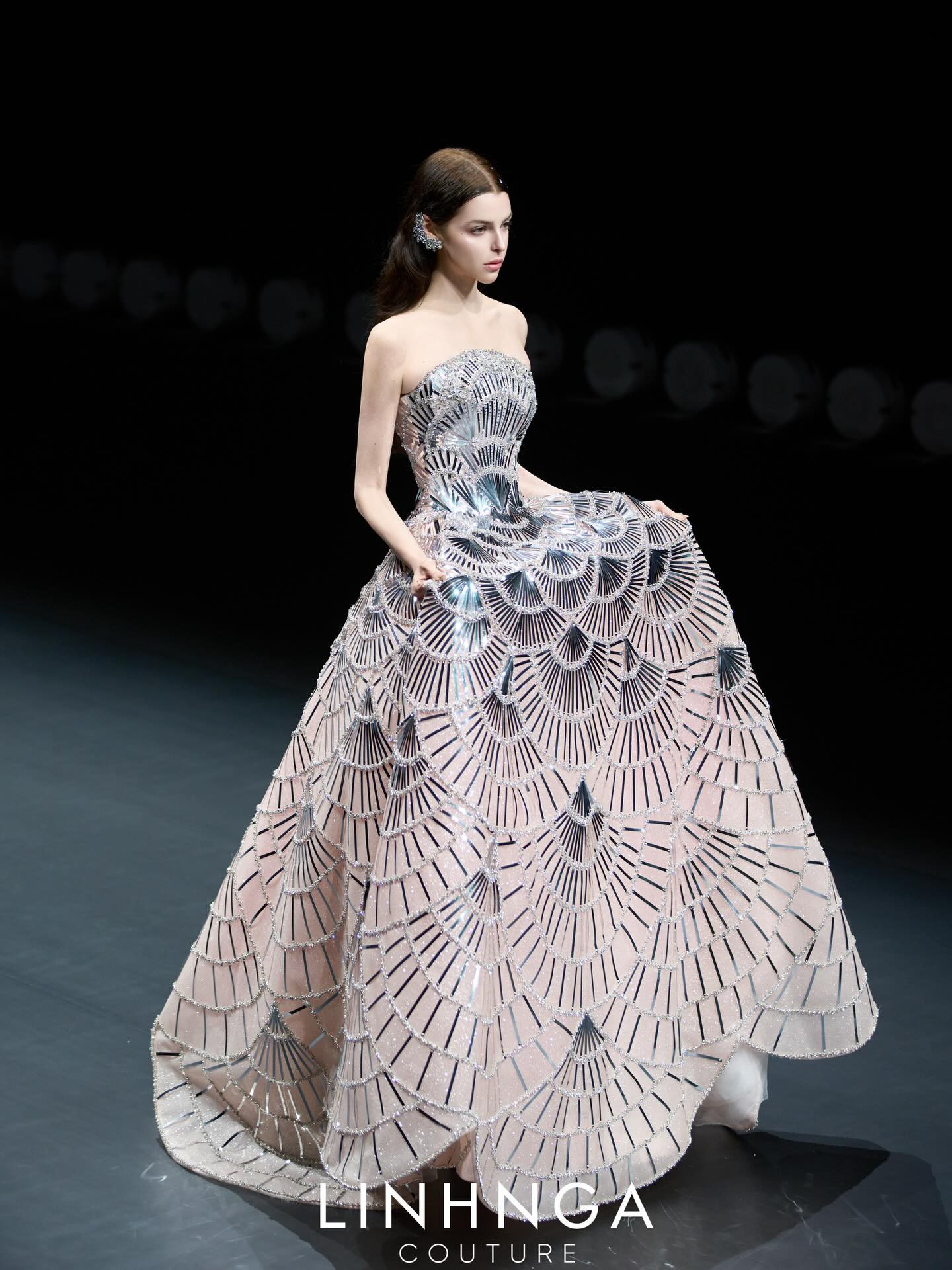 Hinh anh 3 thương hiệu Việt tại Shanghai Fashion Week Fall/Winter 2026 36