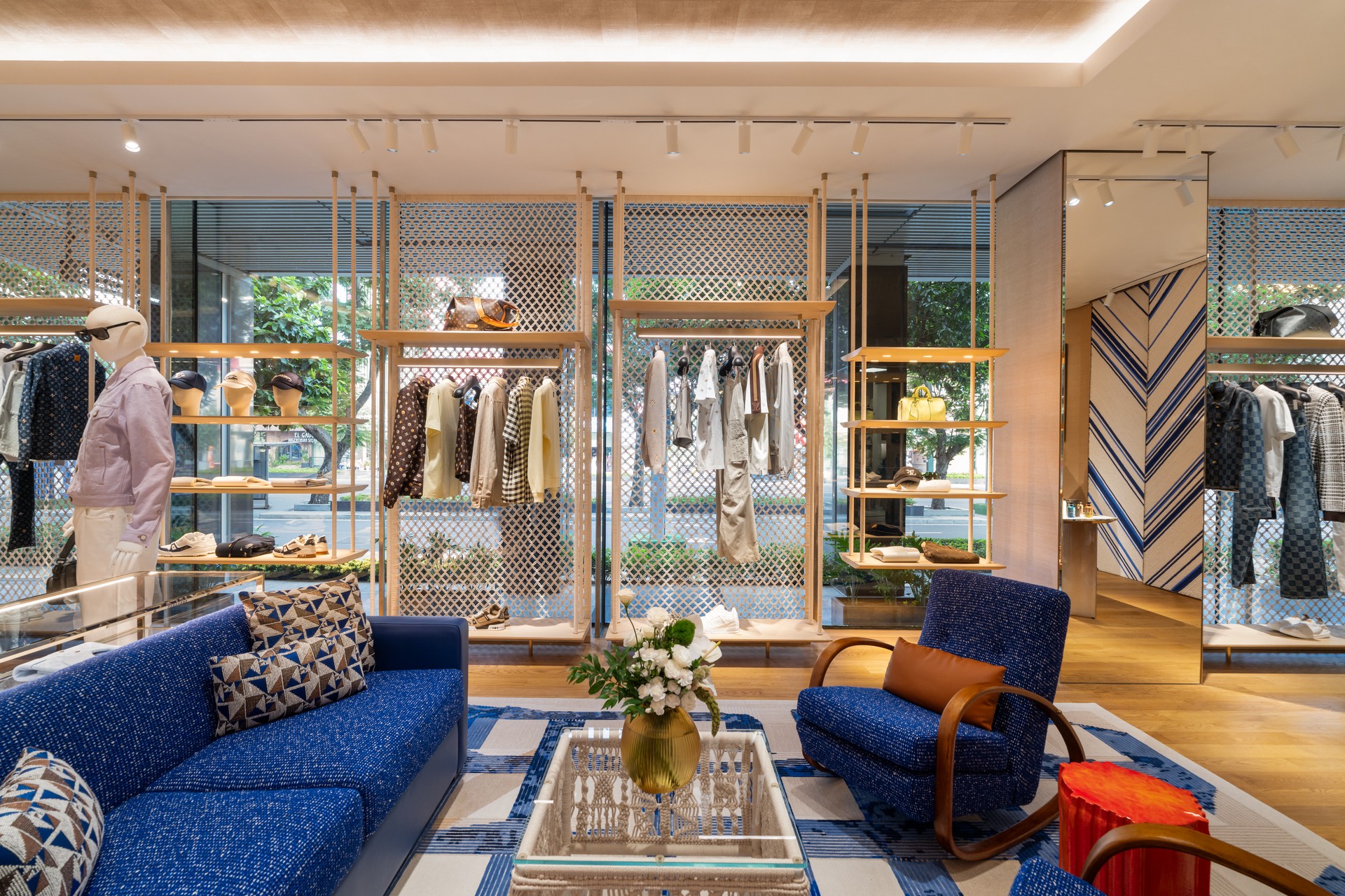 Hinh anh 'Art of Travel' định hình cửa hàng đầu tiên dành cho nam của Louis Vuitton tại Việt Nam 1