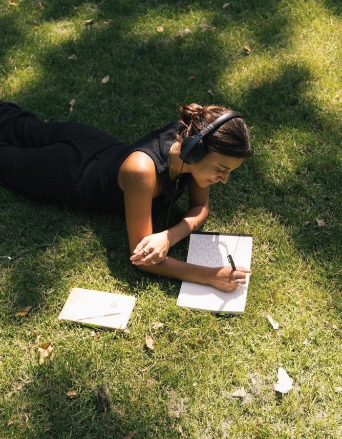 Hinh anh Giải mã lối sống “Minimalist Maximalism”: Khi vật chất lùi lại để trải nghiệm lên ngôi 5