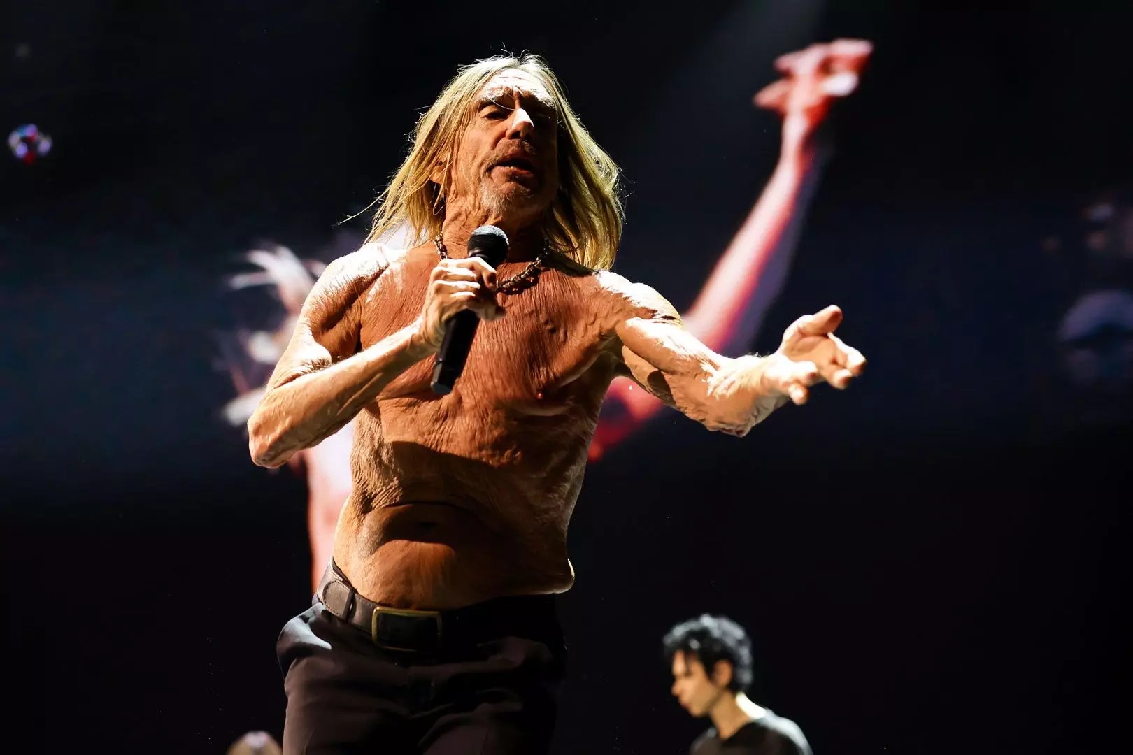 Hinh anh Coachella 2026: Chưa bao giờ có một bầu trời đầy sao đến thế! 7