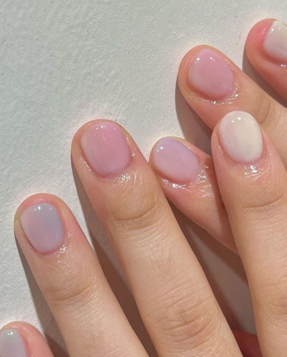 Hinh anh 5 màu nail thanh lịch kiểu Pháp cho mùa Hè 2026 7