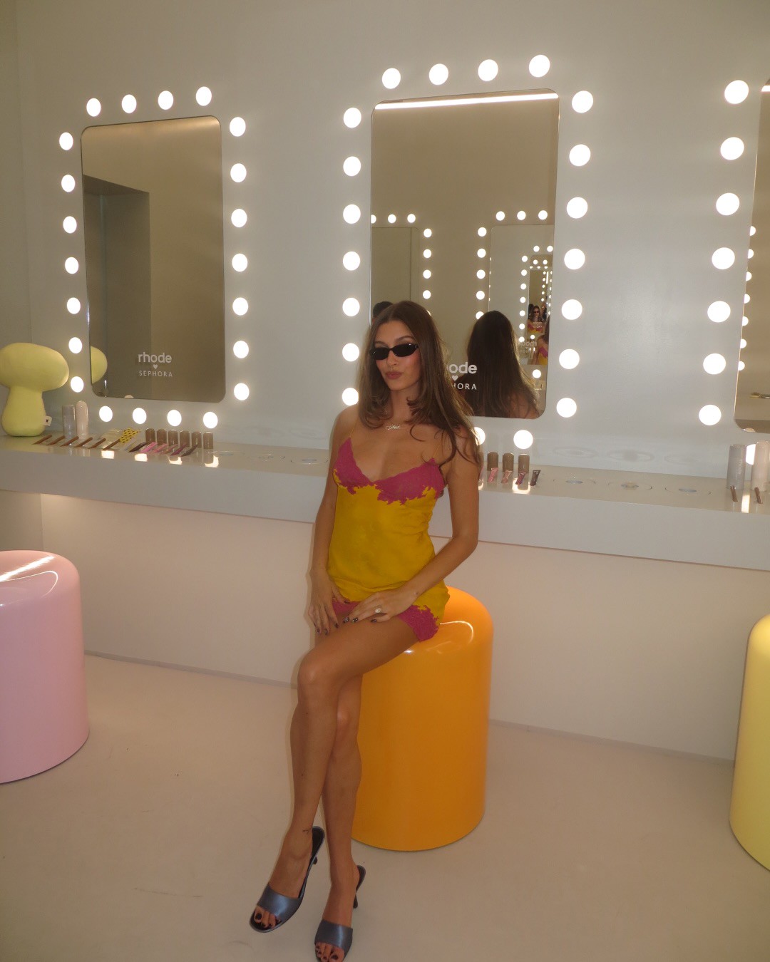 Hinh anh Rhode World và sức hút của nhà Bieber tại Coachella 2026 12