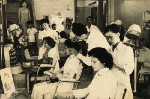 Hinh anh Chút hoài niệm về những xu hướng trang điểm sau giải phóng 7