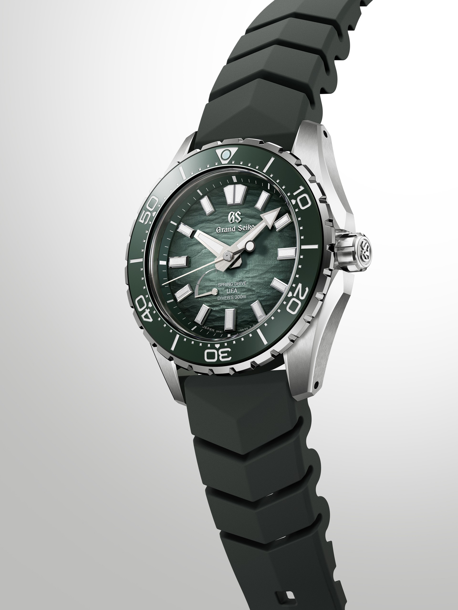 Hinh anh Giải mã sức hút từ Spring Drive U.F.A. Ushio 300 Diver - Tuyệt tác đồng hồ lặn nhỏ gọn nhất của Grand Seiko 4