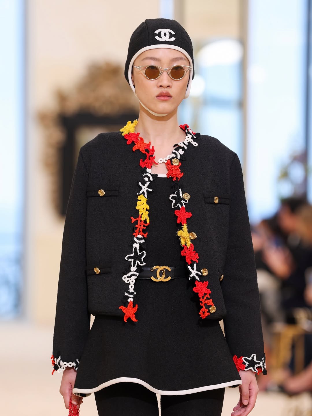 Hinh anh CHANEL Cruise 2026/27: Bản tuyên ngôn tự do từ bệ phóng Biarritz 22