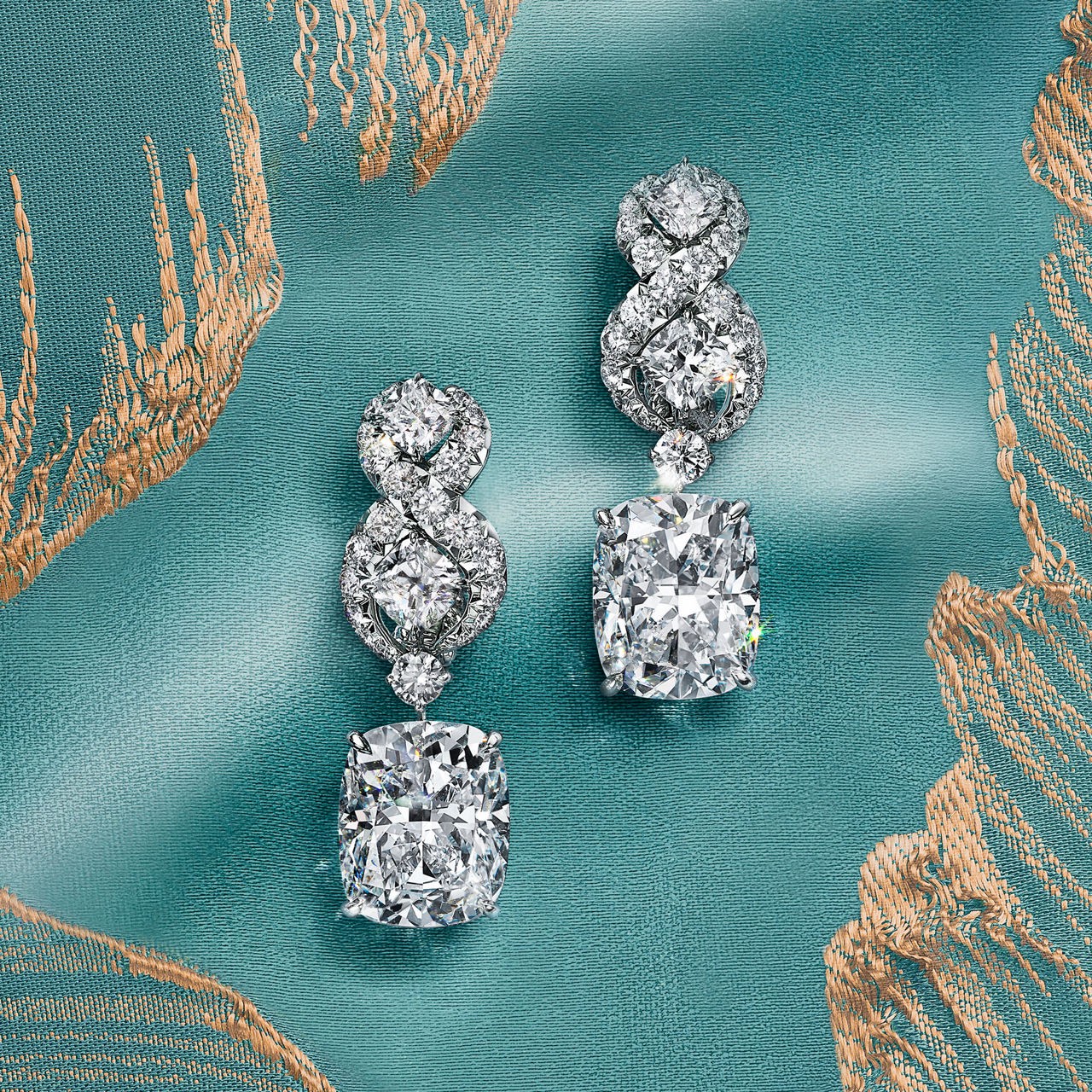 Hinh anh Blue Book 2026 - Chương Xuân: Bản tình ca trong khu vườn cổ tích 17