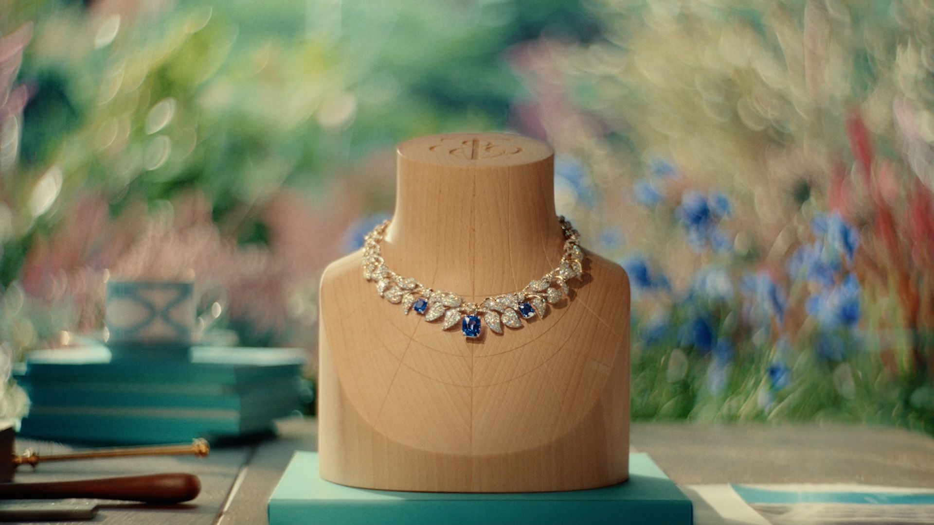 Blue Book 2026 - Chương Xuân: Bản tình ca trong khu vườn cổ tích