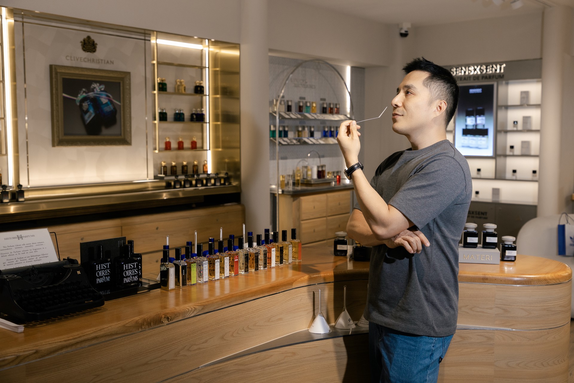 Hinh anh Doanh nhân Eric Trần và câu chuyện về những nốt hương "khó gần" 10
