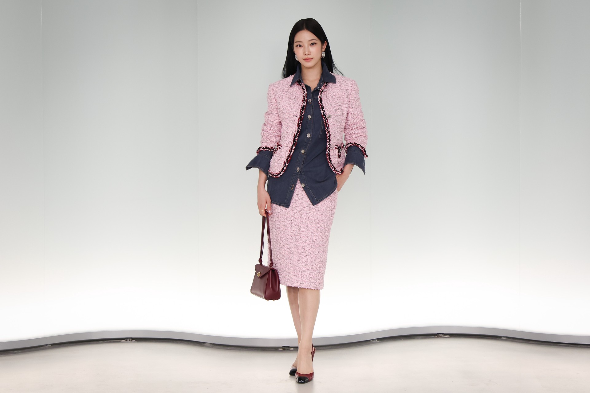 Hinh anh CHANEL Métiers d’Art tại Seoul: Tái diễn nhưng không lặp lại 9