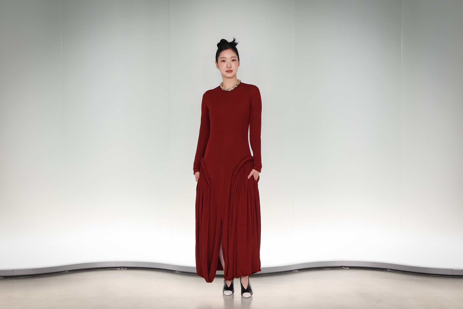 Hinh anh CHANEL Métiers d’Art tại Seoul: Tái diễn nhưng không lặp lại 11