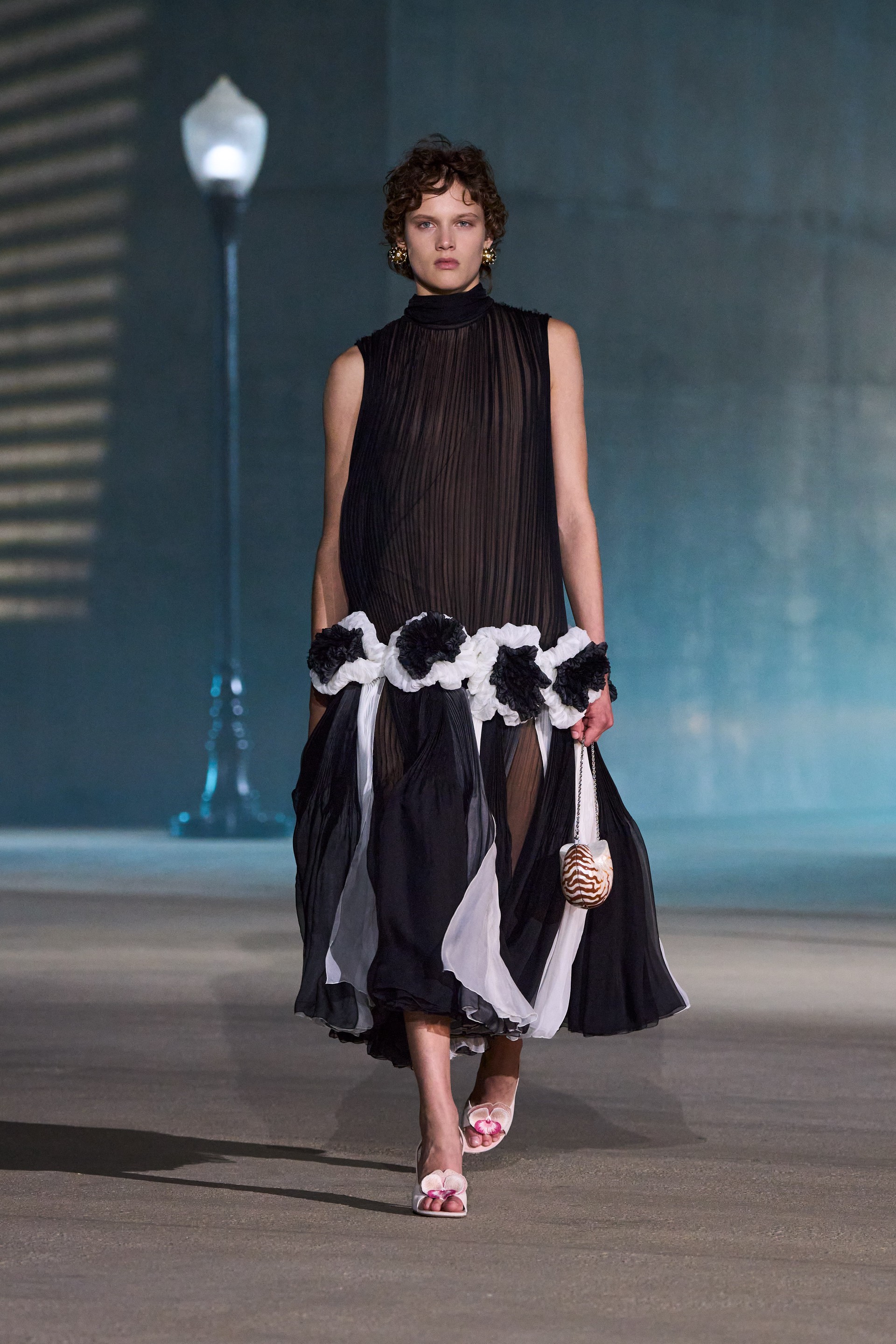 Hinh anh Dior Cruise 2027: Cuộc hạnh ngộ của những giấc mơ  7