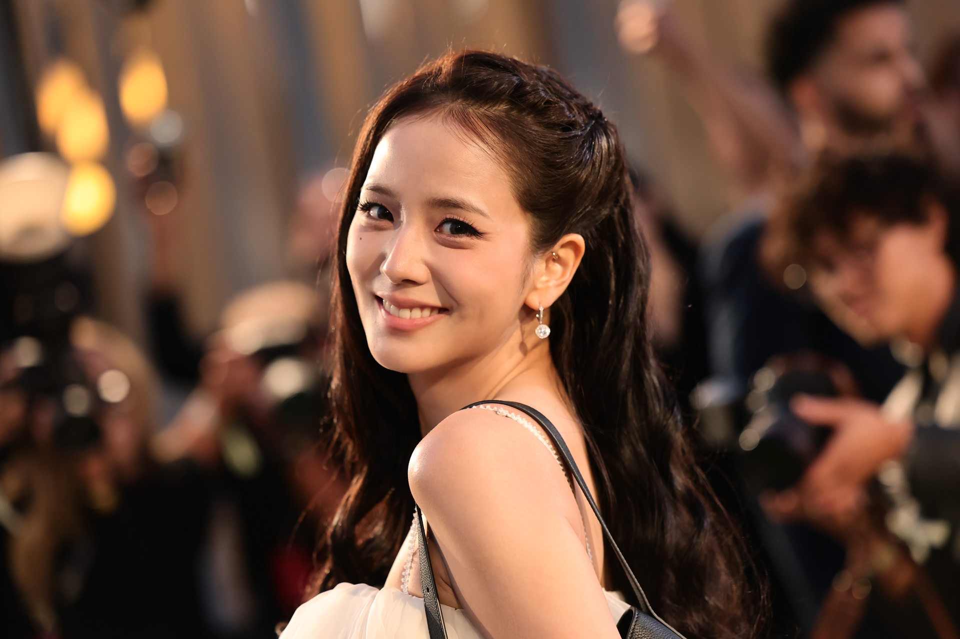 Hinh anh Jisoo và ba layout trang điểm gây sốt thời gian gần đây 1